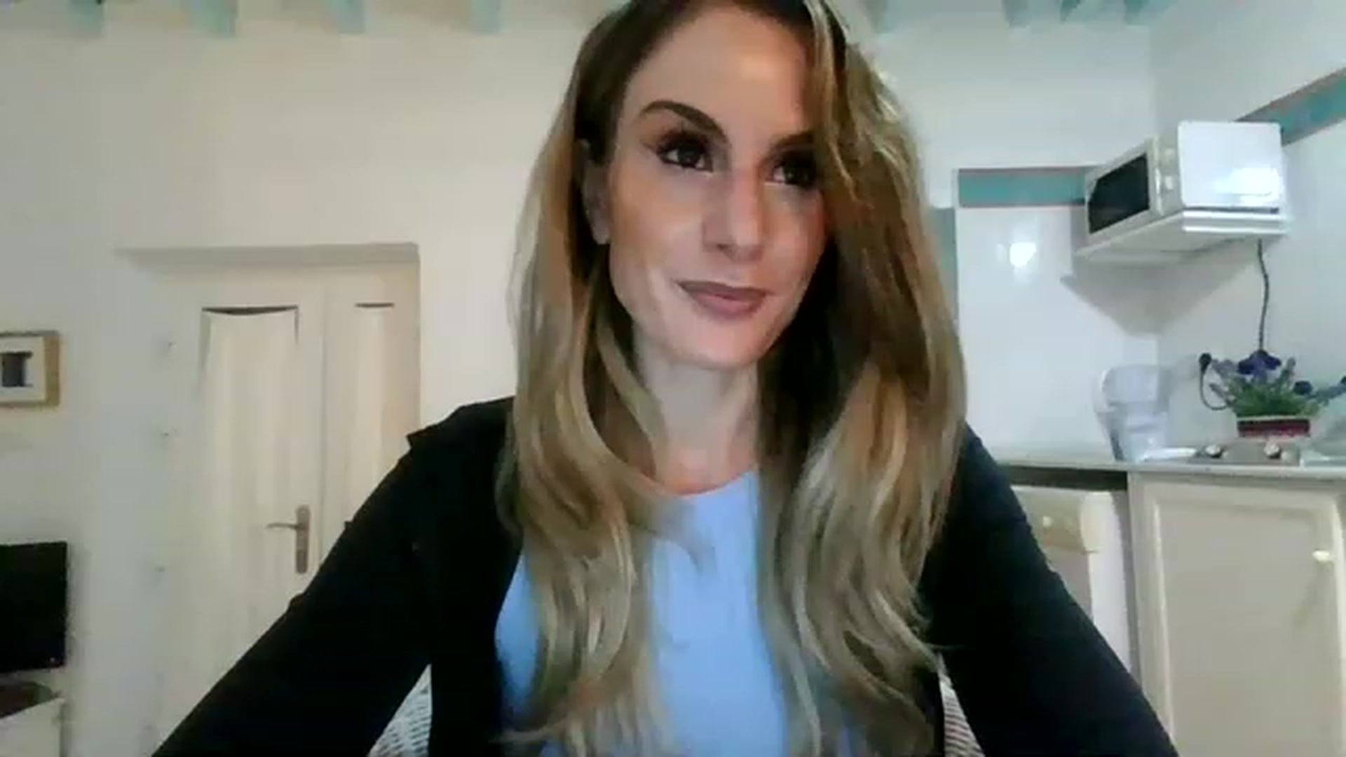 Gallery image thumbnail from DancingRene's myfreecams stream on, 11/24/2022, 18:41 image 5 of 20