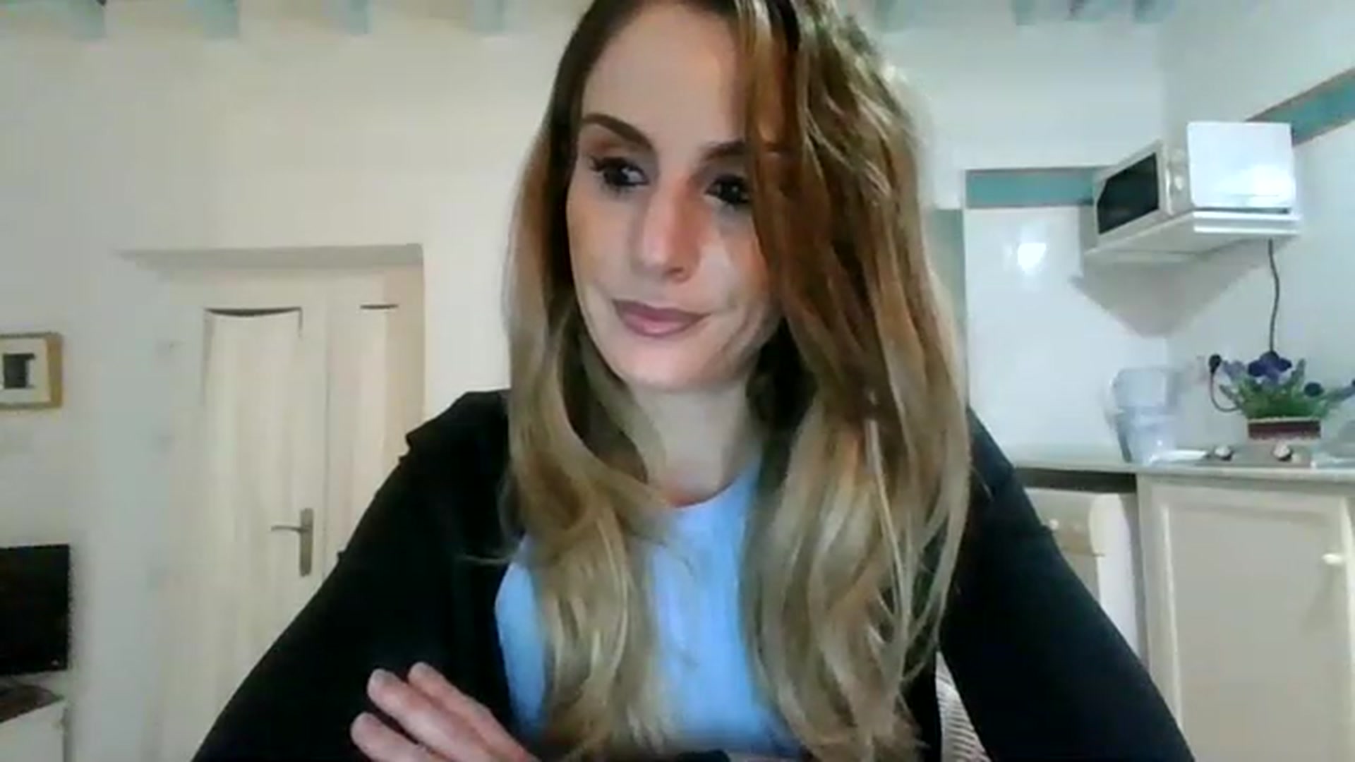 Gallery image thumbnail from DancingRene's myfreecams stream on, 11/24/2022, 18:41 image 14 of 20