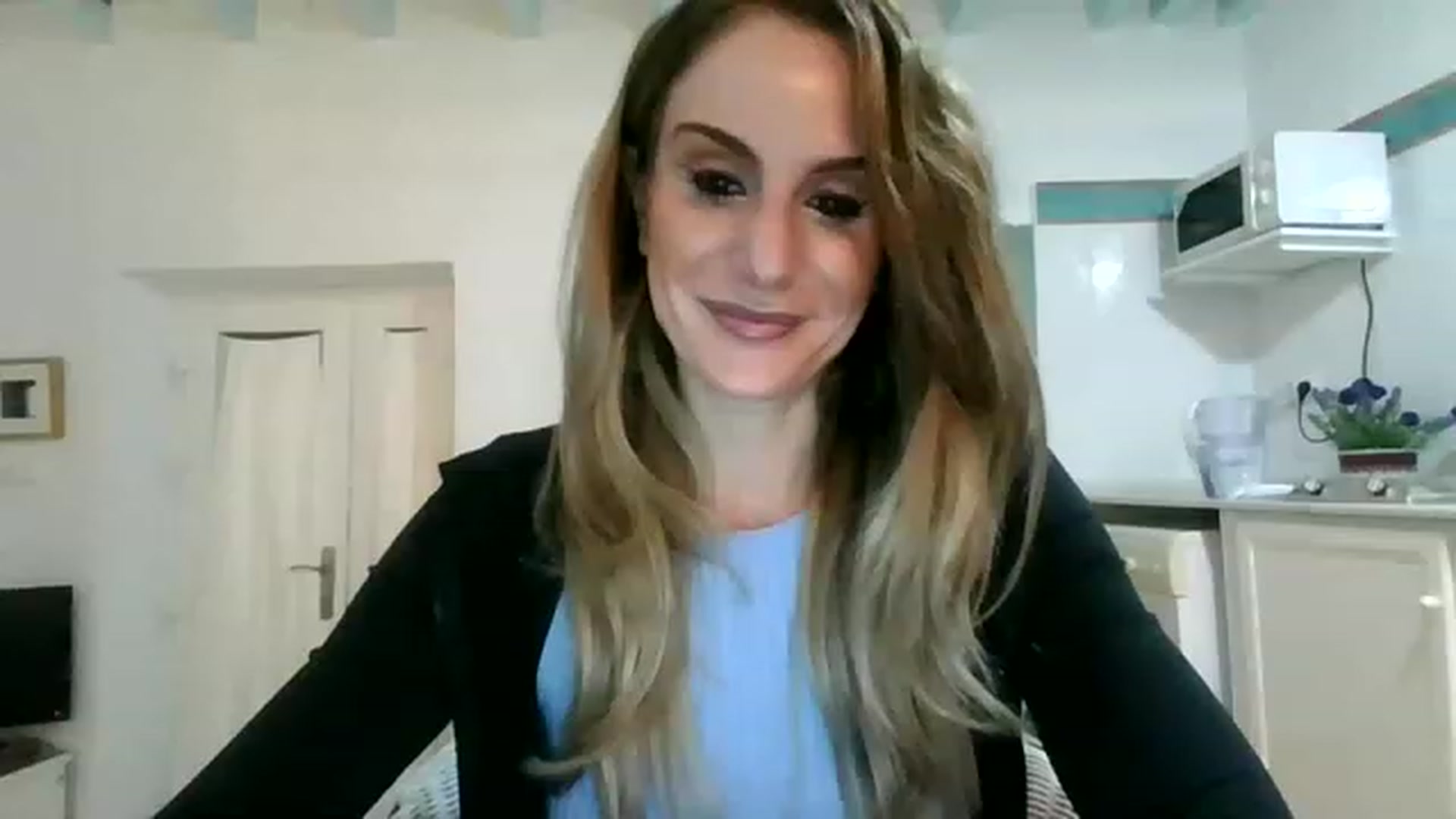 Gallery image thumbnail from DancingRene's myfreecams stream on, 11/24/2022, 18:41 image 6 of 20