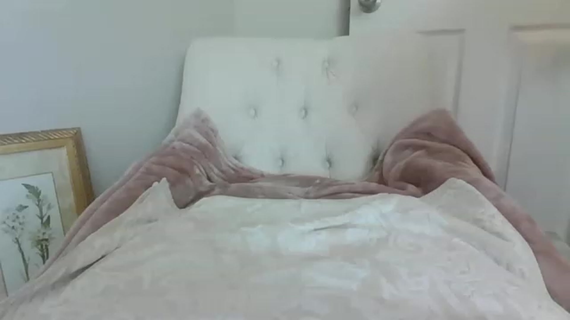 Gallery image thumbnail from DancingRene's myfreecams stream on, 03/01/2023, 22:57 image 16 of 20