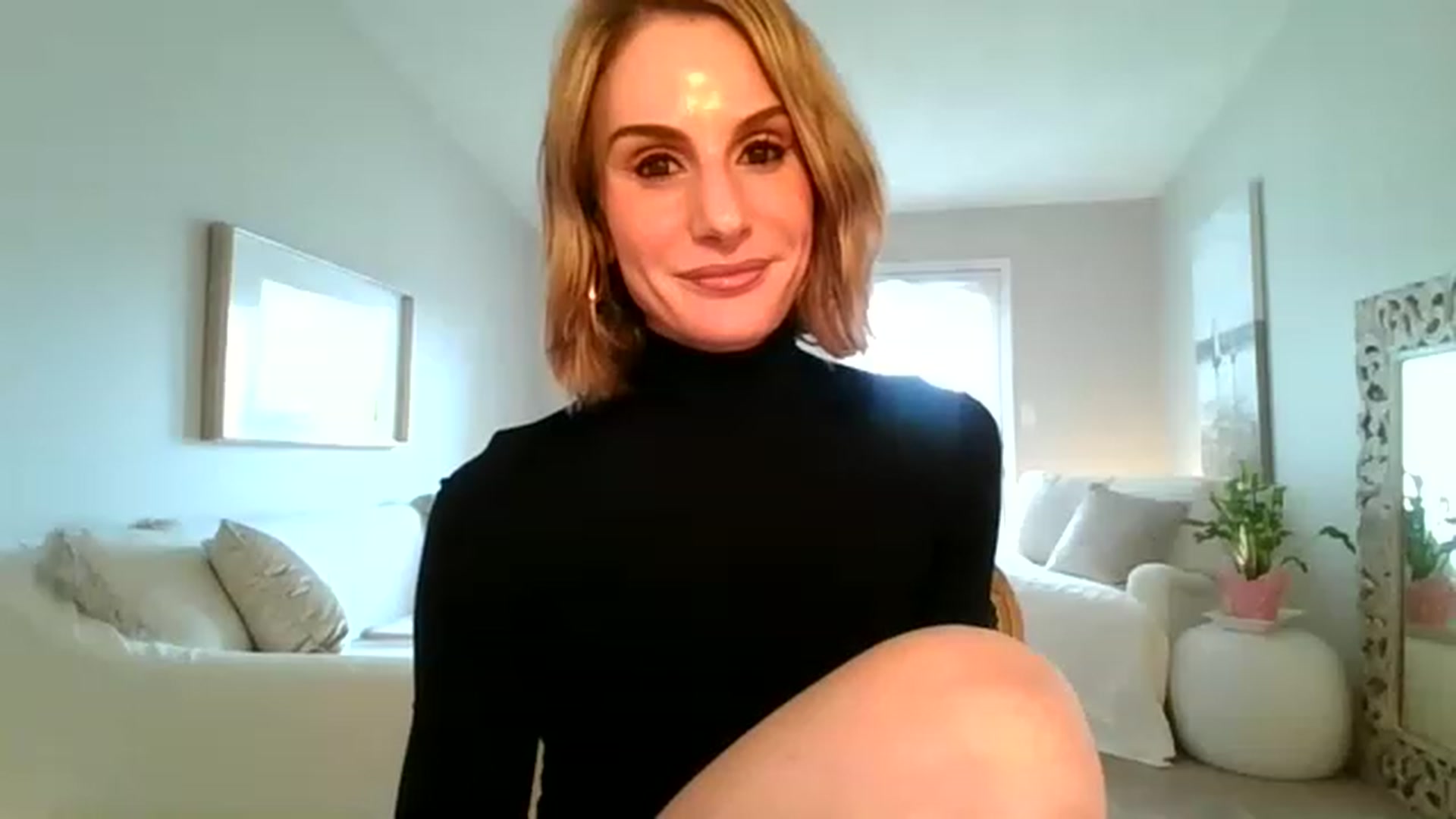 Gallery image thumbnail from DancingRene's myfreecams stream on, 03/10/2023, 18:59 image 8 of 20