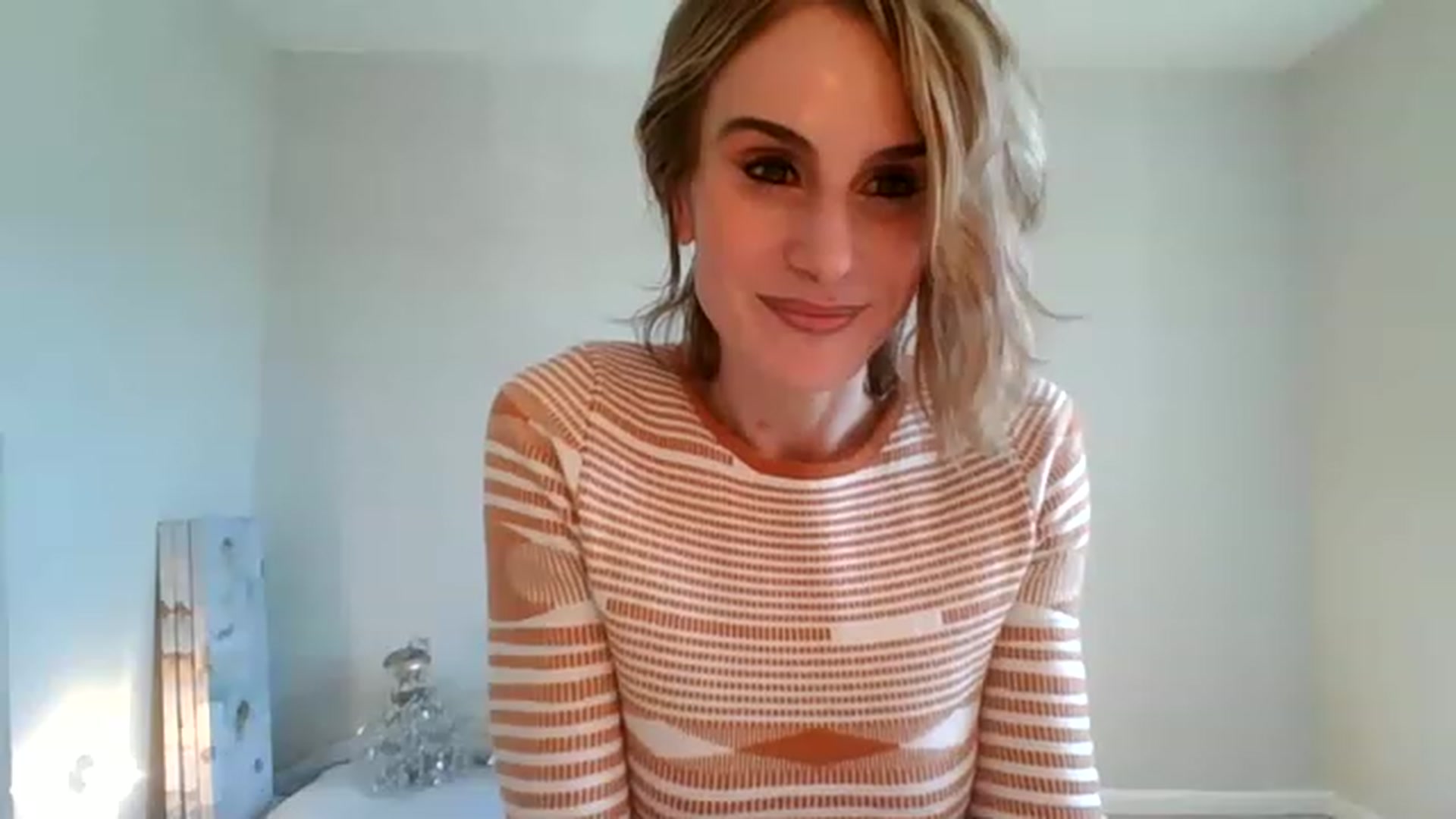 Gallery image thumbnail from DancingRene's myfreecams stream on, 04/01/2023, 20:32 image 19 of 20