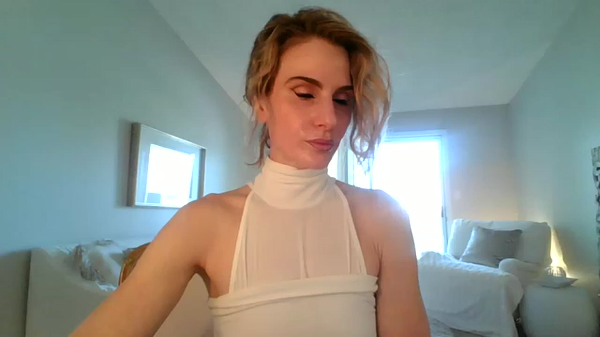 Gallery image thumbnail from DancingRene's myfreecams stream on, 04/12/2023, 19:05 image 1 of 20