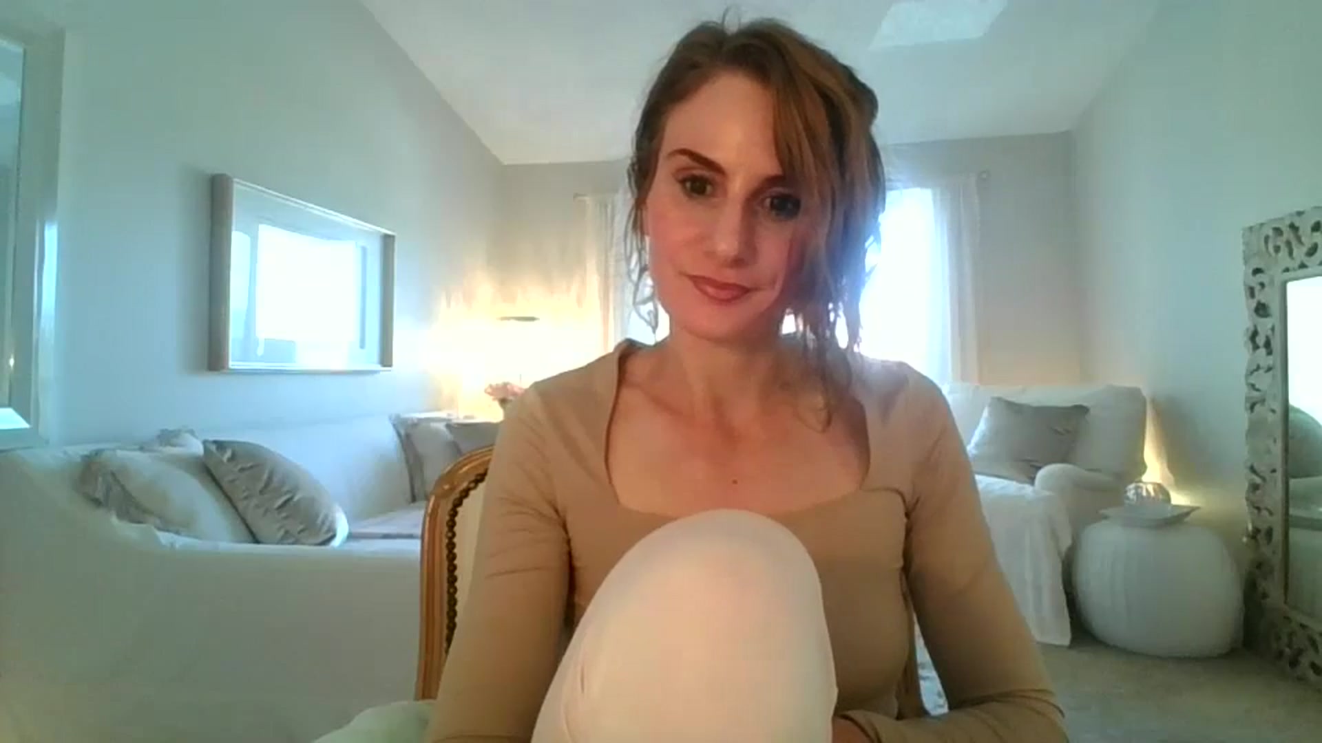 Gallery image thumbnail from Dancing_Rene's myfreecams stream on, 08/16/2023, 18:34 image 3 of 20