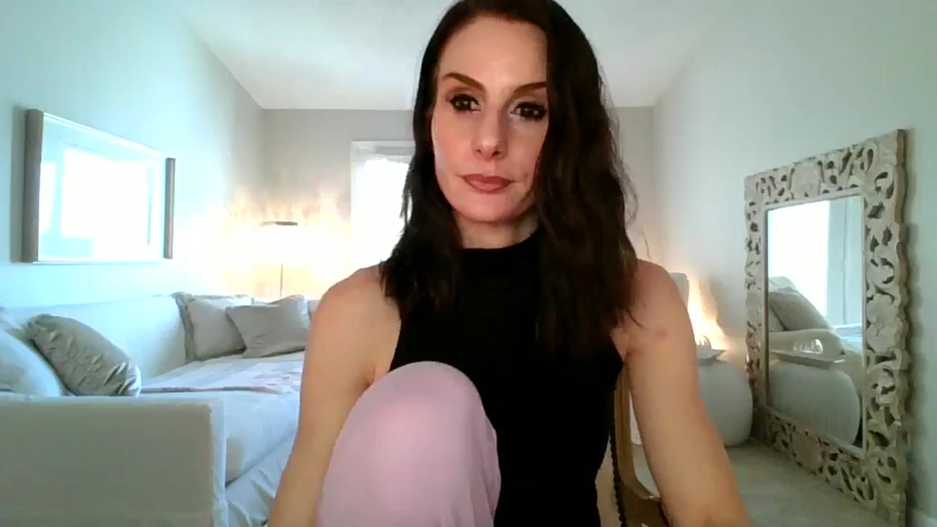 Gallery image thumbnail from Dancing_Rene's myfreecams stream on, 02/20/2024, 20:01 image 12 of 20