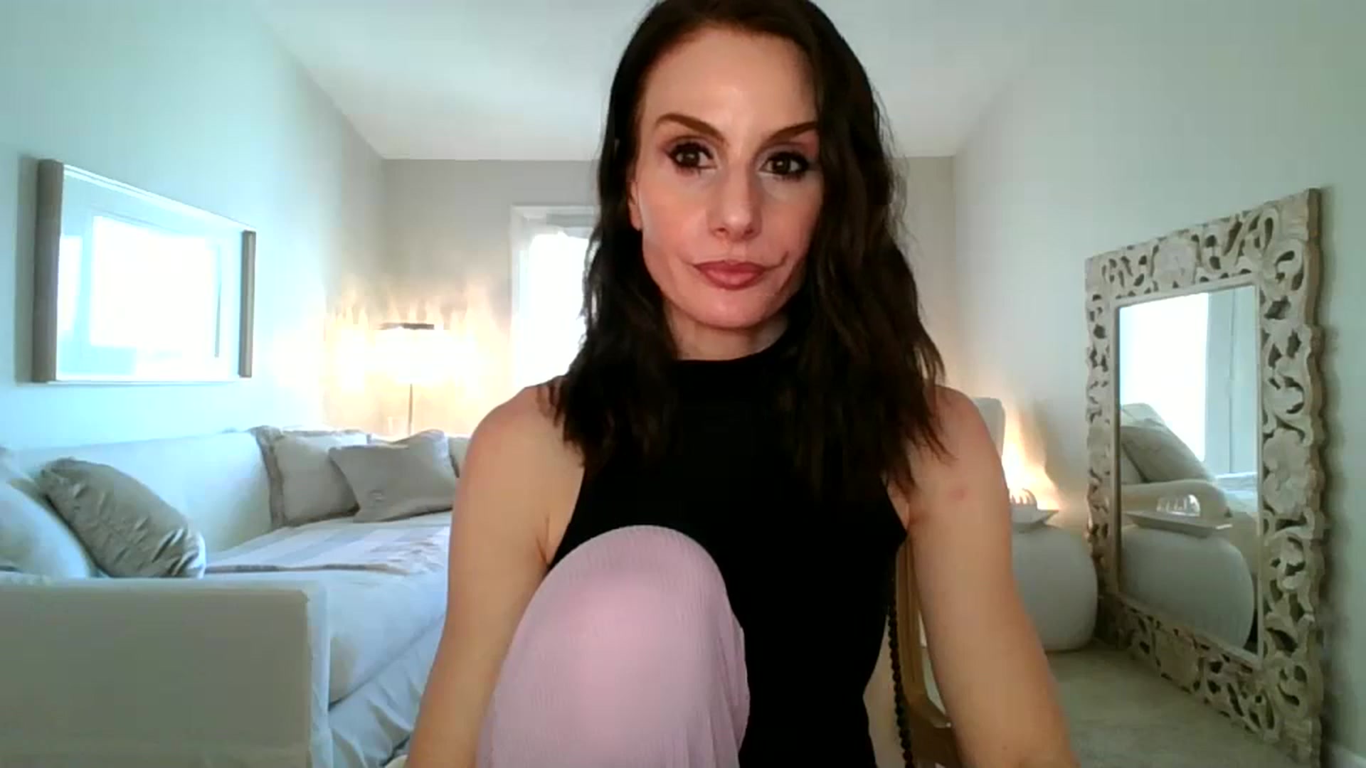 Gallery image thumbnail from Dancing_Rene's myfreecams stream on, 02/20/2024, 20:01 image 10 of 20