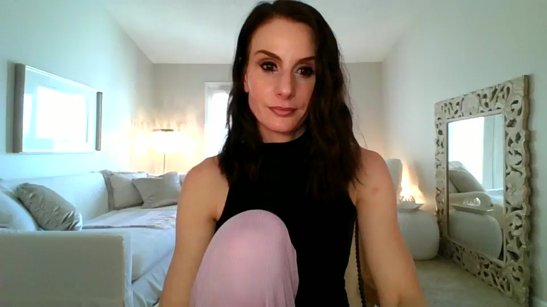 Gallery image thumbnail from Dancing_Rene's myfreecams stream on, 02/20/2024, 20:01 image 17 of 20