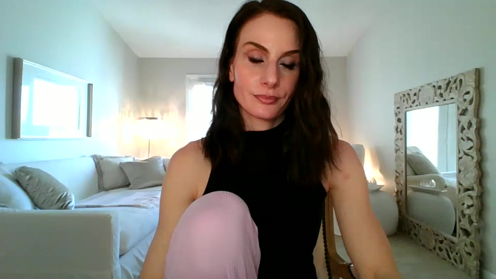 Gallery image thumbnail from Dancing_Rene's myfreecams stream on, 02/20/2024, 20:01 image 14 of 20