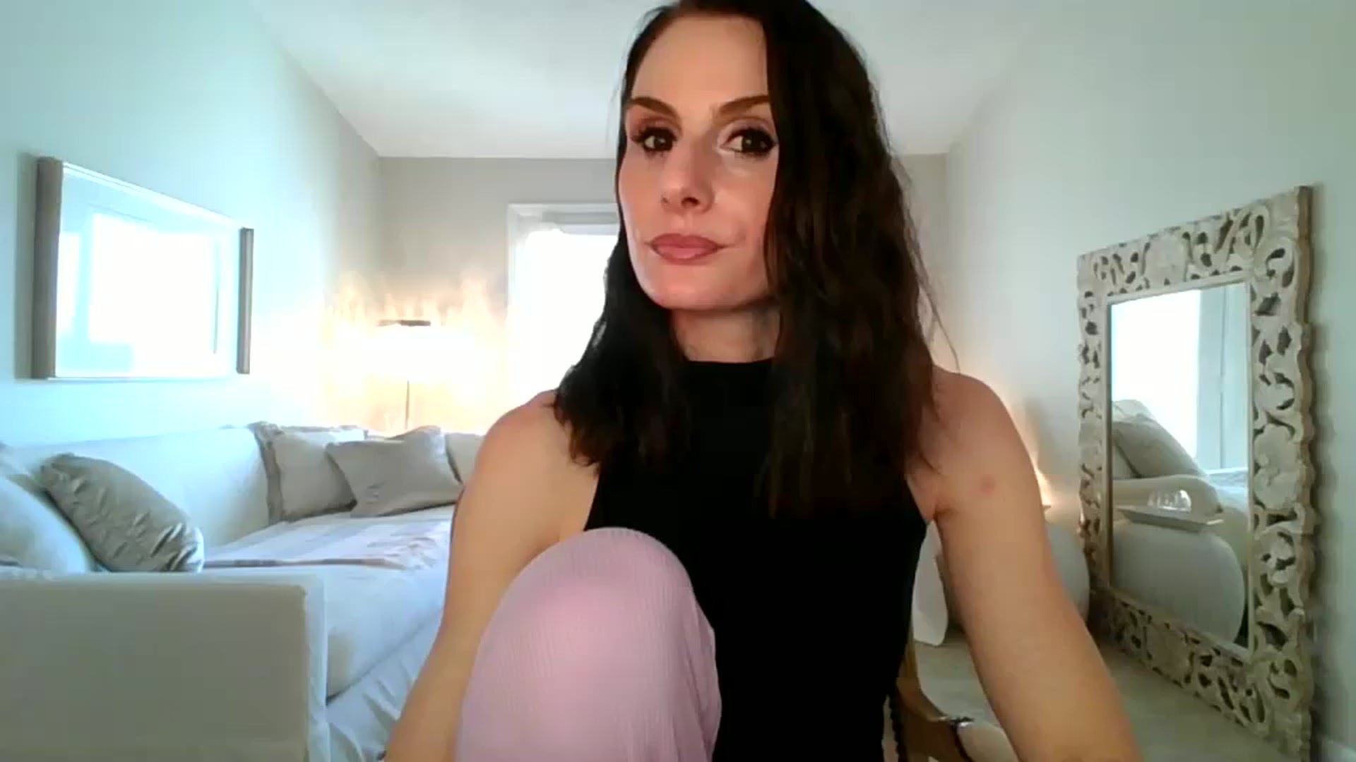 Gallery image thumbnail from Dancing_Rene's myfreecams stream on, 02/20/2024, 20:01 image 19 of 20