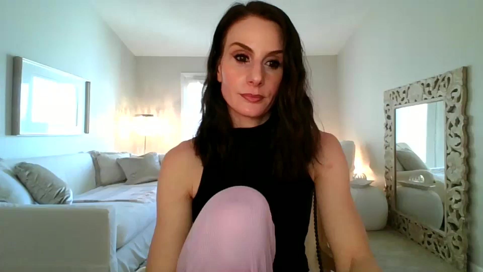 Gallery image thumbnail from Dancing_Rene's myfreecams stream on, 02/20/2024, 20:01 image 15 of 20