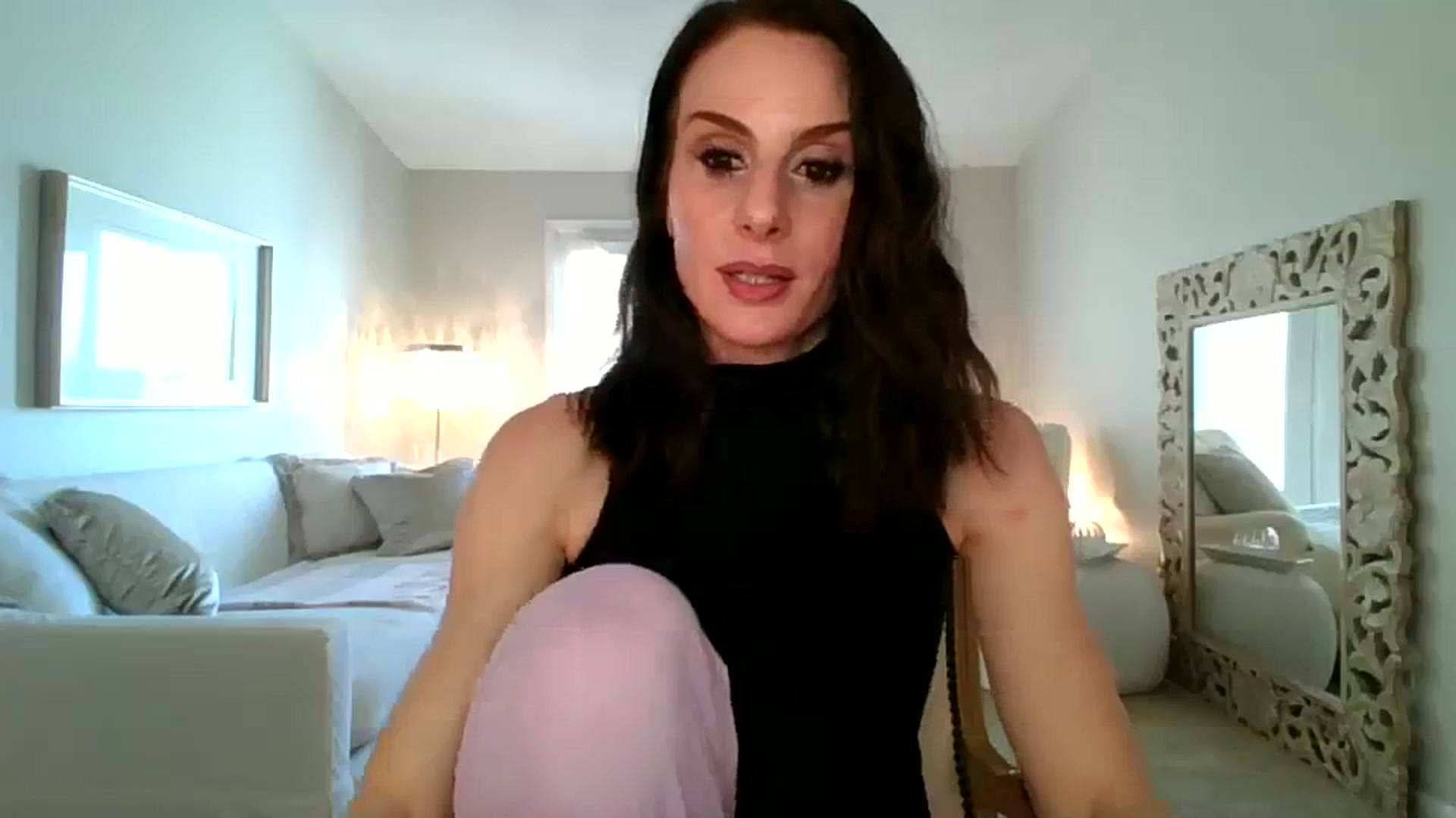 Gallery image thumbnail from Dancing_Rene's myfreecams stream on, 02/20/2024, 20:01 image 9 of 20