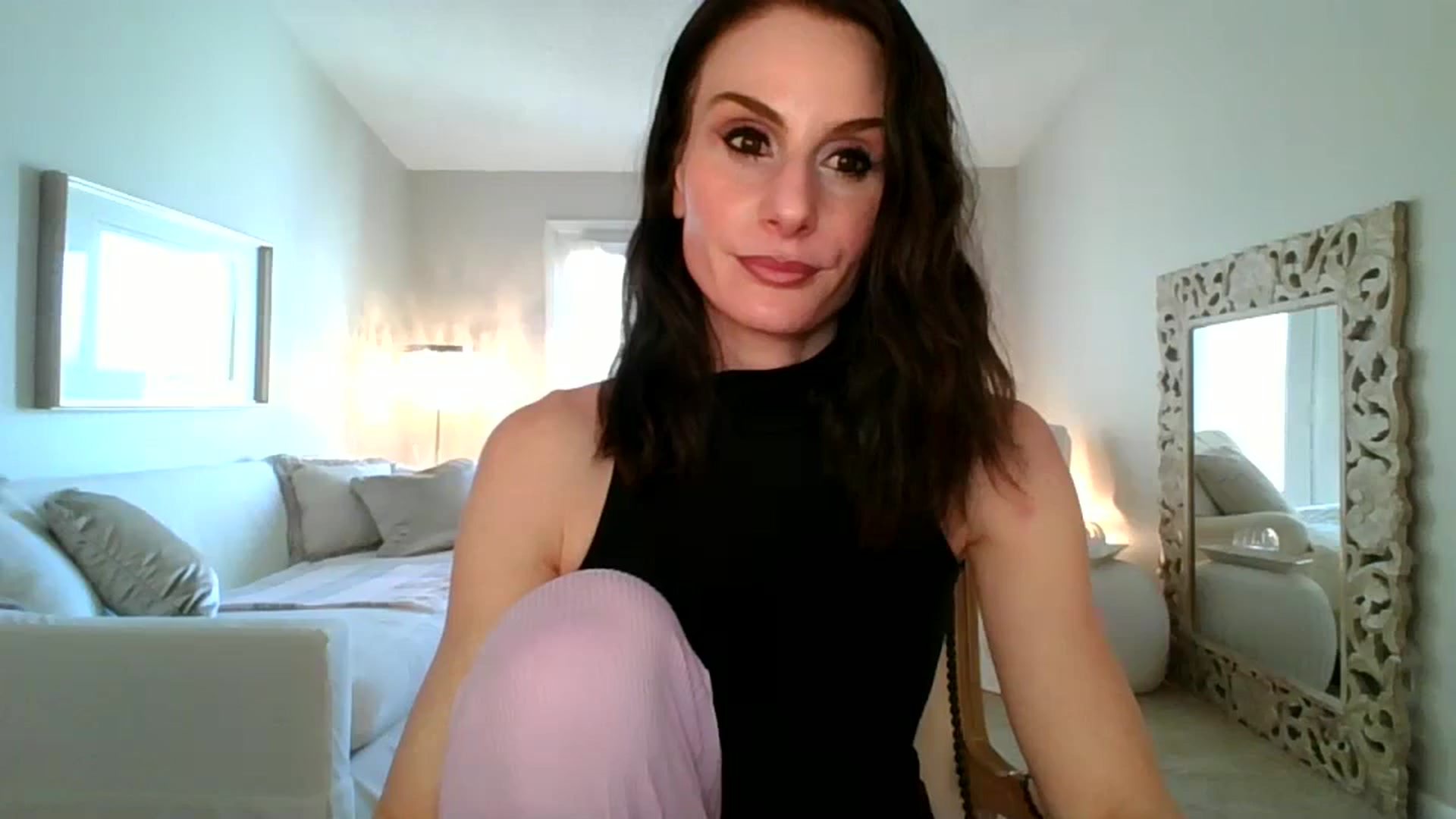 Gallery image thumbnail from Dancing_Rene's myfreecams stream on, 02/20/2024, 20:01 image 7 of 20