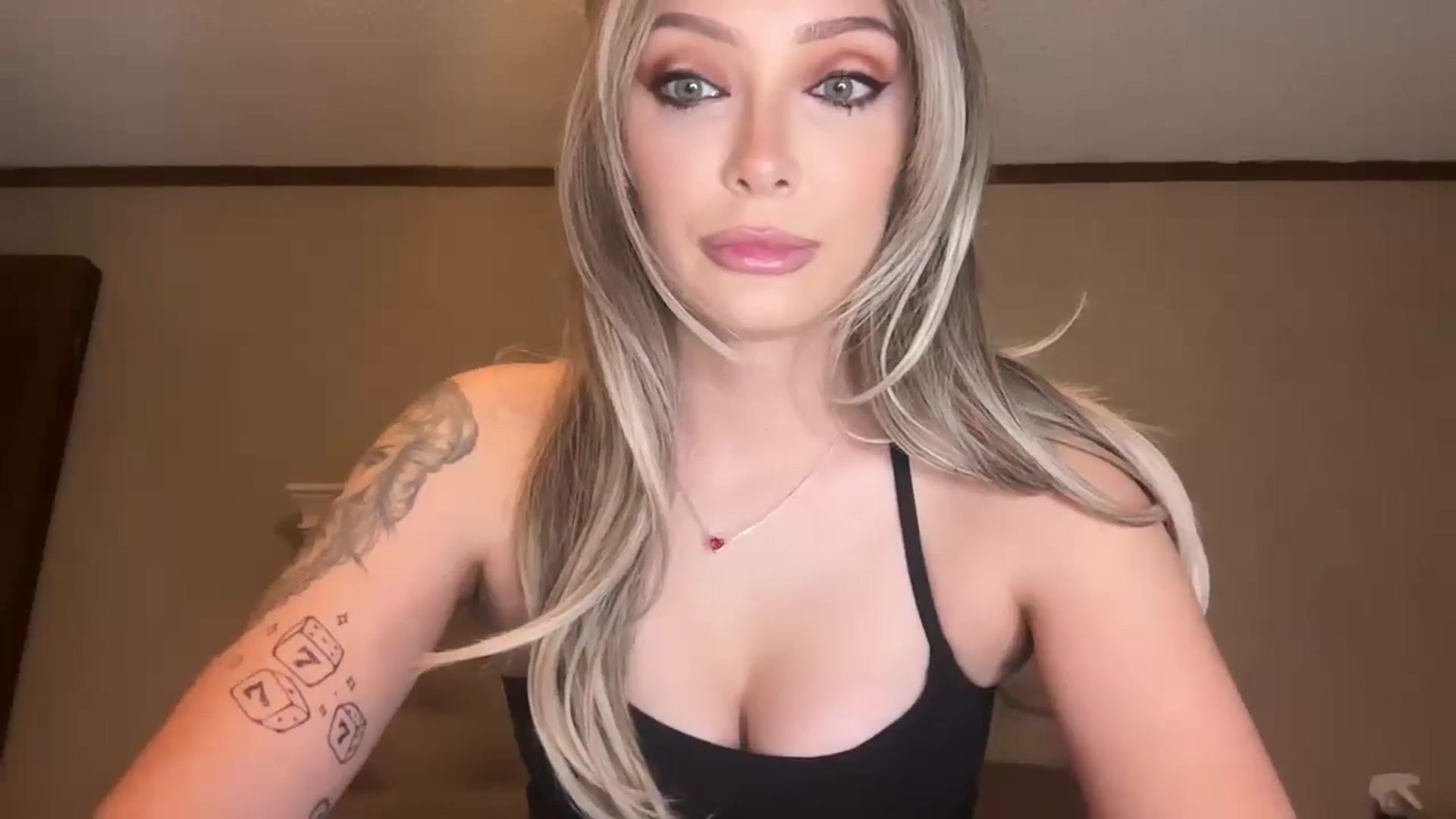 Gallery image thumbnail from Dancinglilly's myfreecams stream on, 09/07/2024, 20:14 image 6 of 20