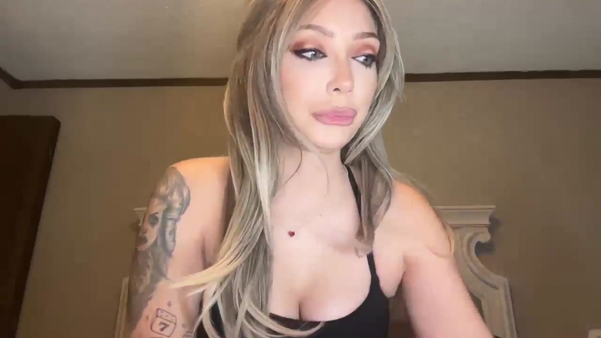 Gallery image thumbnail from Dancinglilly's myfreecams stream on, 09/07/2024, 20:14 image 11 of 20