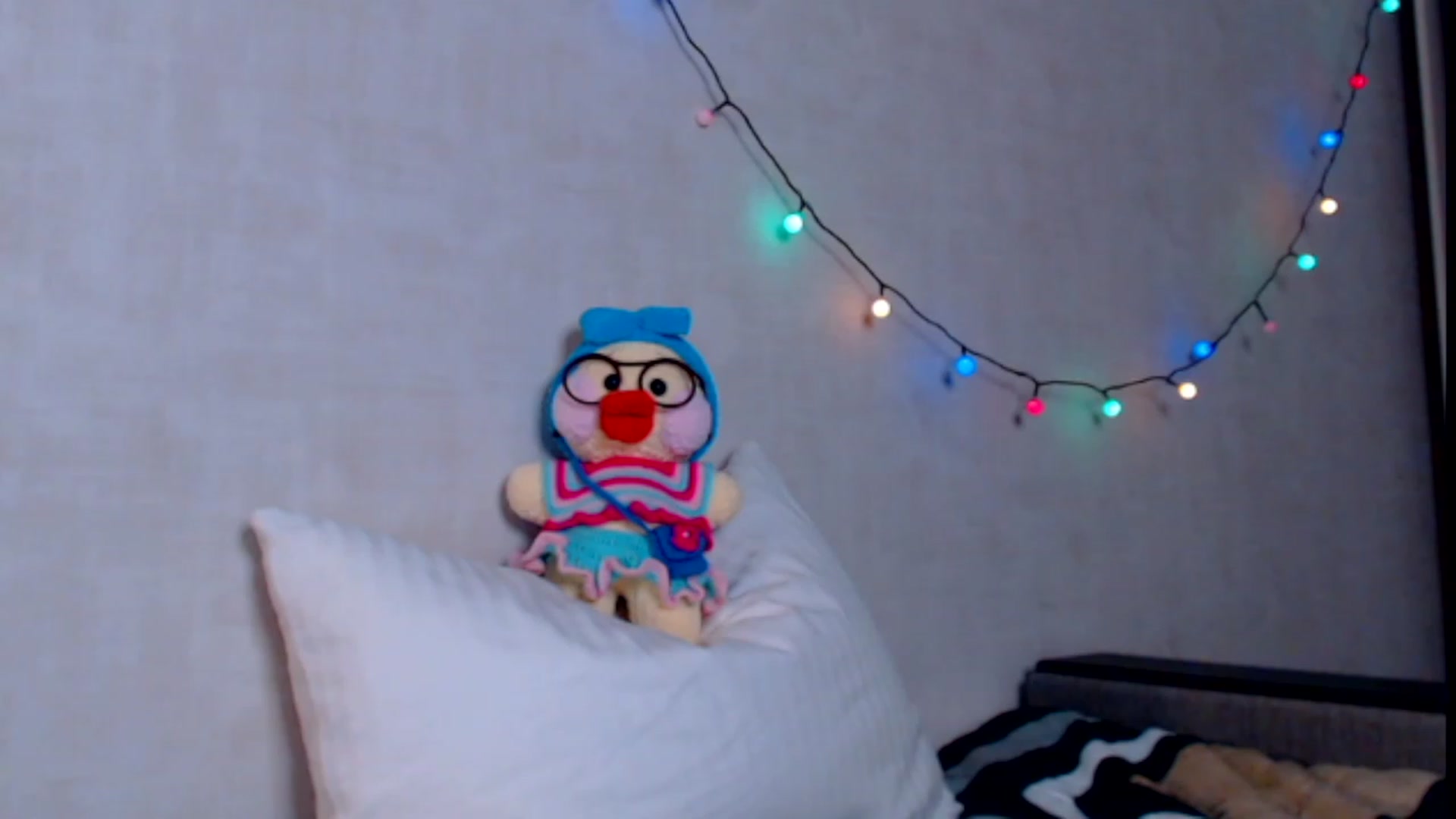 Gallery image thumbnail from DanecSarla's myfreecams stream on, 12/22/2022, 22:13 image 4 of 20