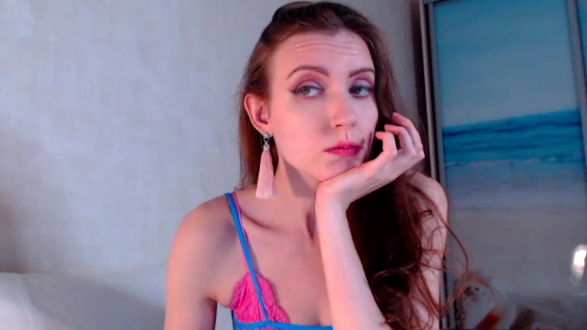 Gallery image thumbnail from DanecSarla's myfreecams stream on, 05/07/2023, 17:07 image 12 of 20