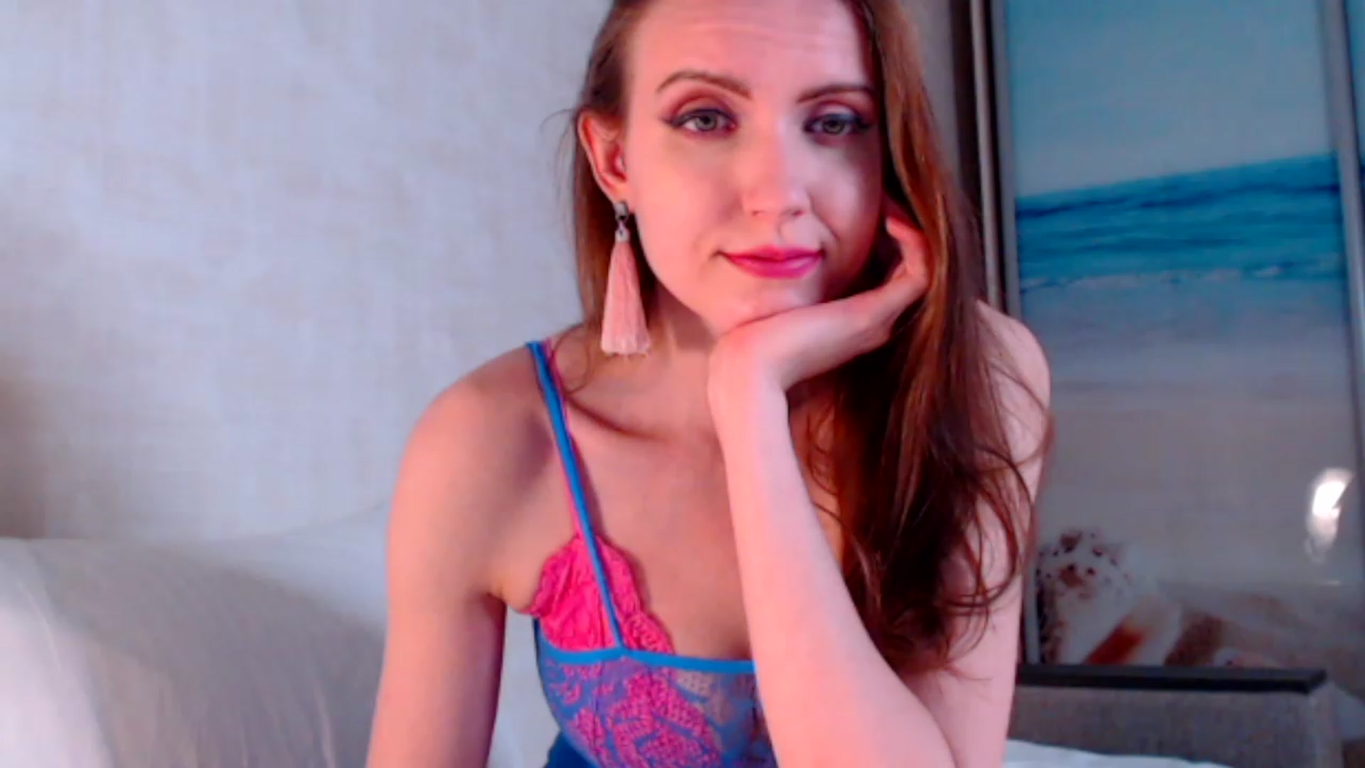 Gallery image thumbnail from DanecSarla's myfreecams stream on, 05/07/2023, 17:07 image 14 of 20