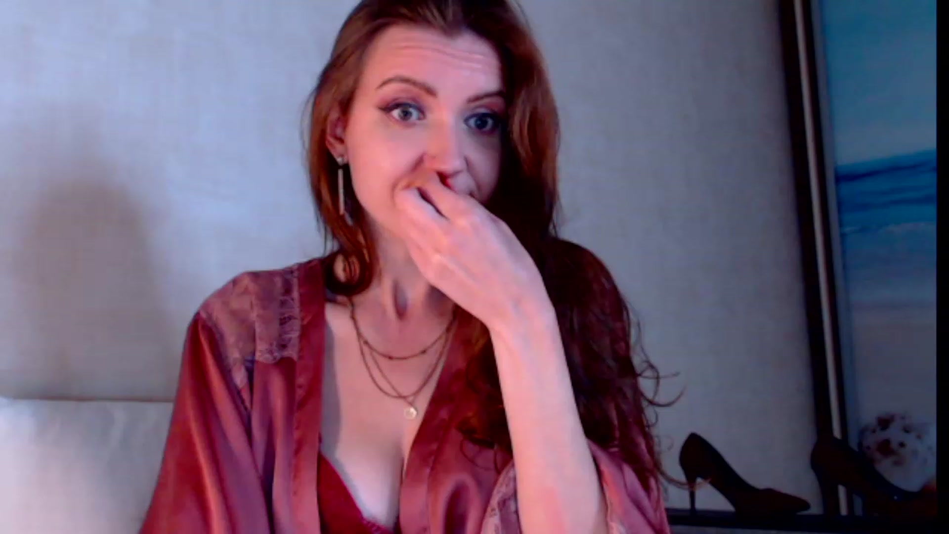 Gallery image thumbnail from DanecSarla's myfreecams stream on, 05/12/2023, 18:47 image 12 of 20