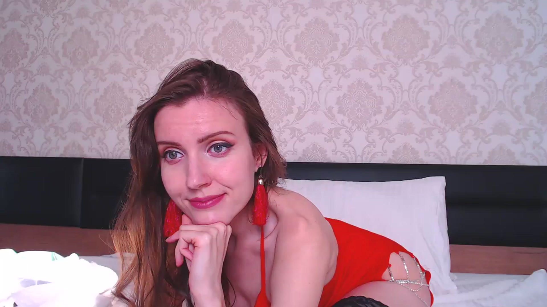 Gallery image thumbnail from DanecSarla's myfreecams stream on, 12/31/2023, 18:42 image 20 of 20