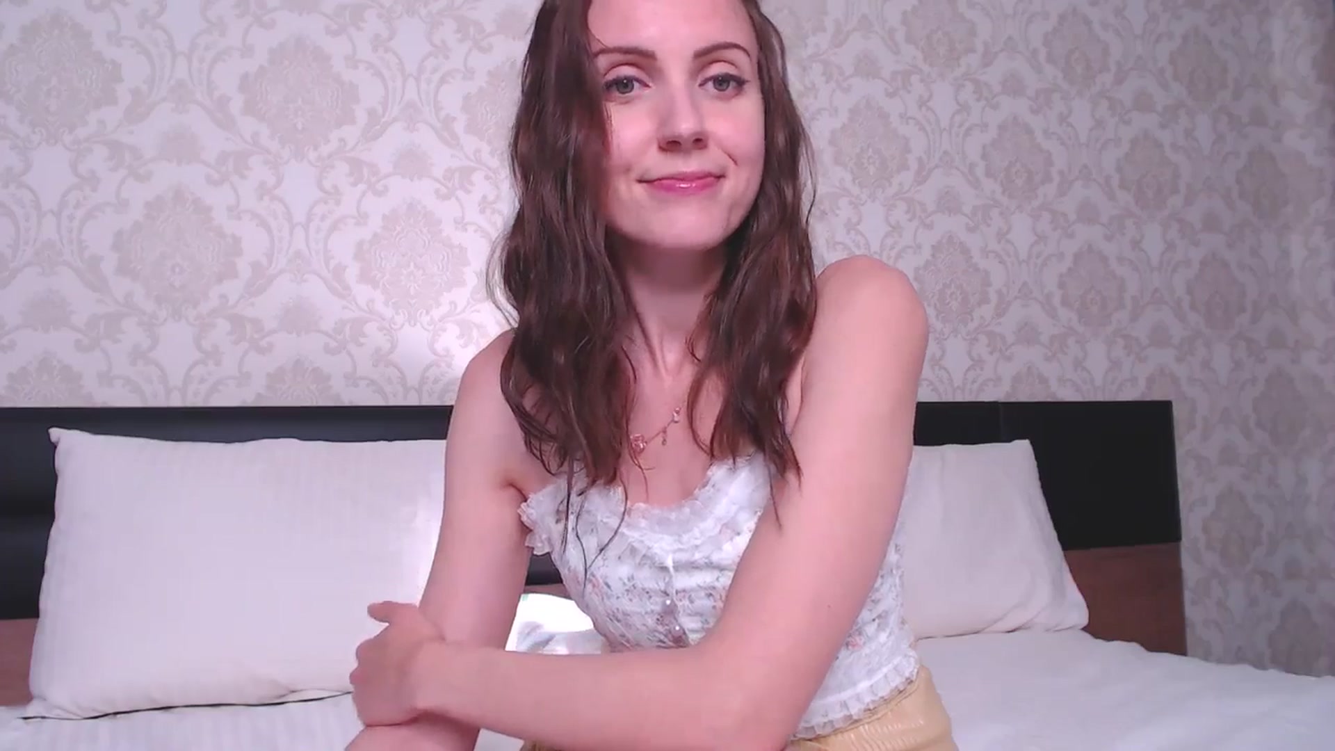 Gallery image thumbnail from DanecSarla's myfreecams stream on, 05/19/2024, 18:29 image 19 of 20