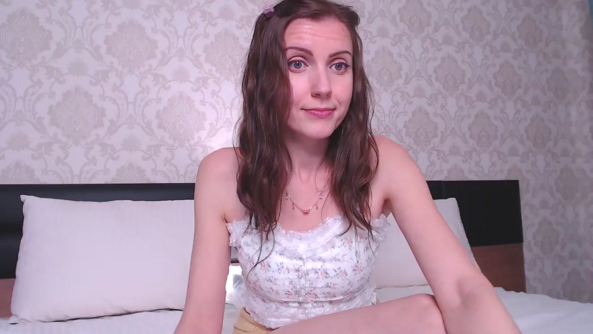 Gallery image thumbnail from DanecSarla's myfreecams stream on, 05/19/2024, 19:26 image 6 of 20