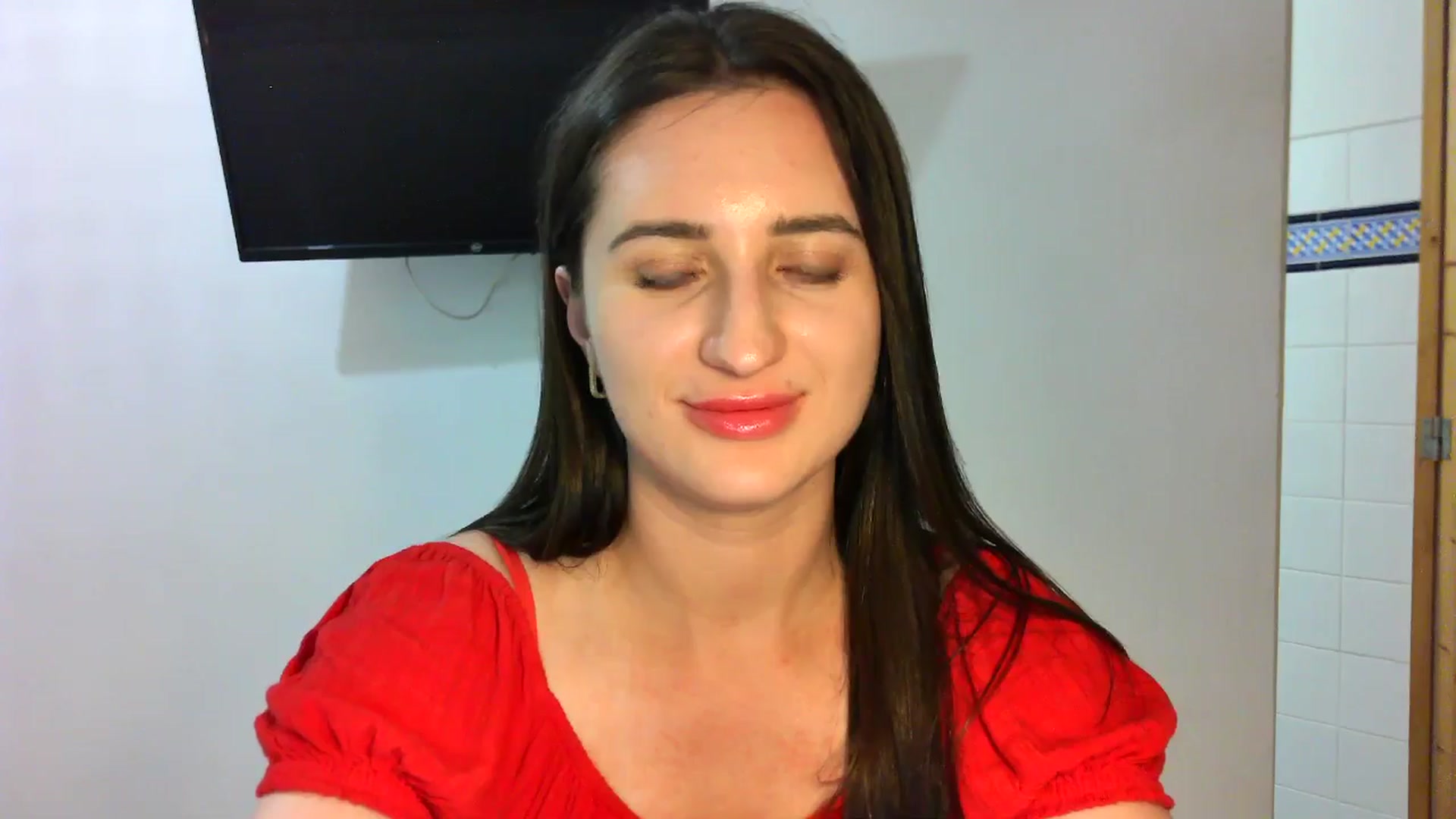 Gallery image thumbnail from Danet's myfreecams stream on, 05/18/2025, 20:28 image 11 of 20