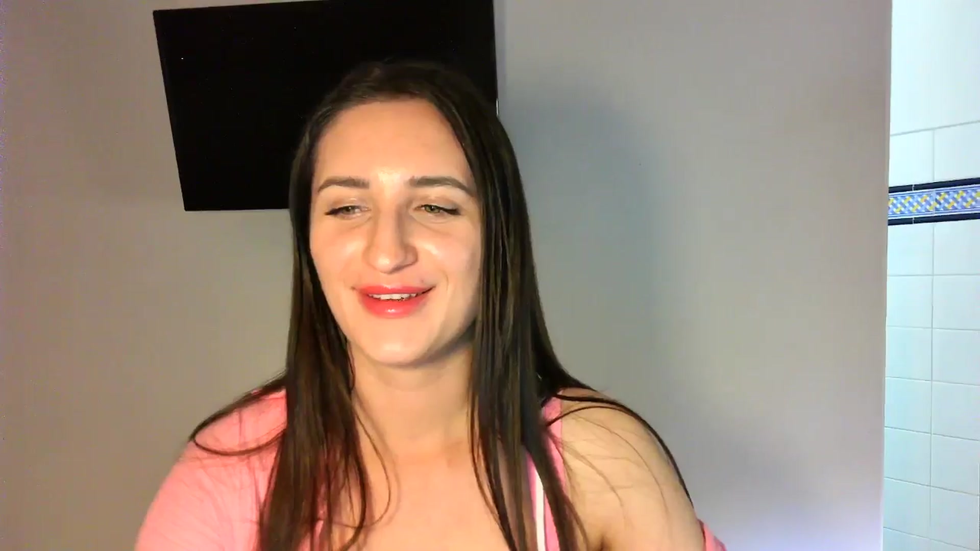 Gallery image thumbnail from Danet's myfreecams stream on, 05/19/2025, 19:01 image 6 of 20