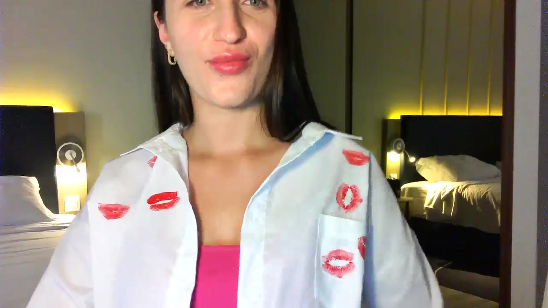 Gallery image thumbnail from Danet's myfreecams stream on, 05/26/2025, 15:40 image 4 of 20