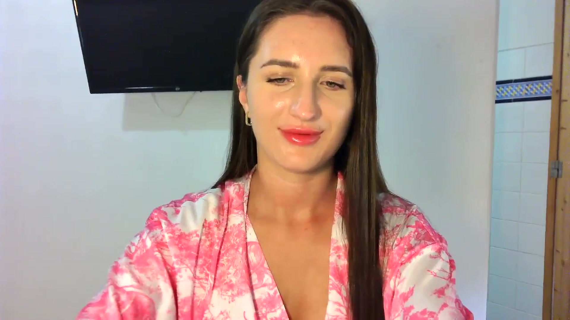 Gallery image thumbnail from Danet's myfreecams stream on, 07/19/2025, 17:11 image 6 of 20