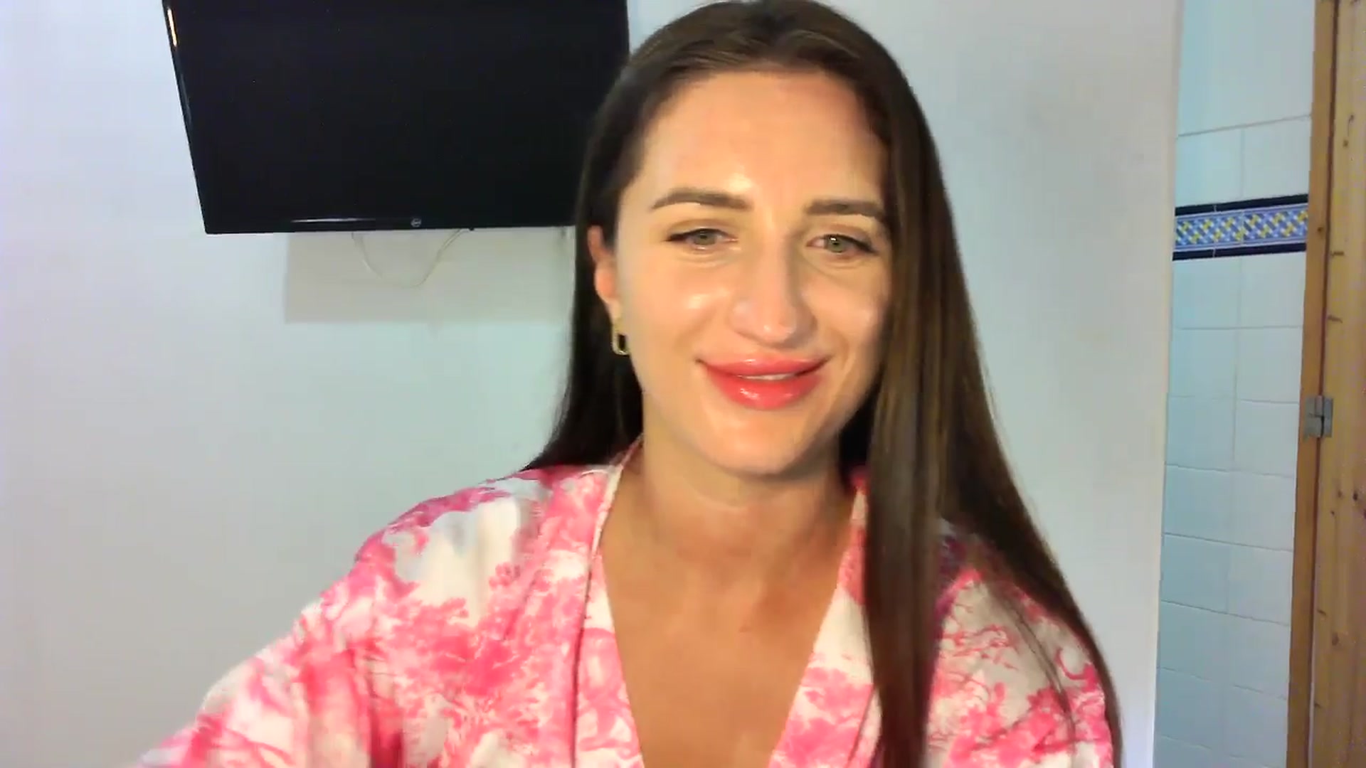 Gallery image thumbnail from Danet's myfreecams stream on, 07/19/2025, 17:11 image 5 of 20