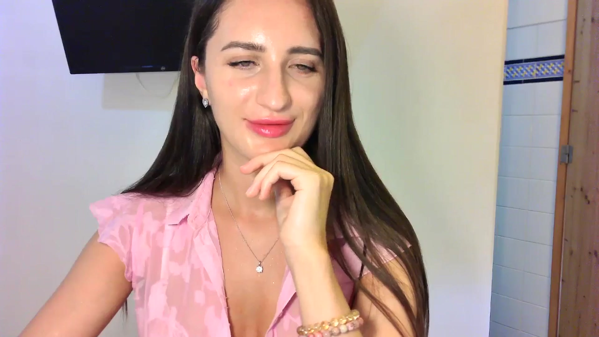 Gallery image thumbnail from Danet's myfreecams stream on, 08/09/2025, 17:49 image 17 of 20