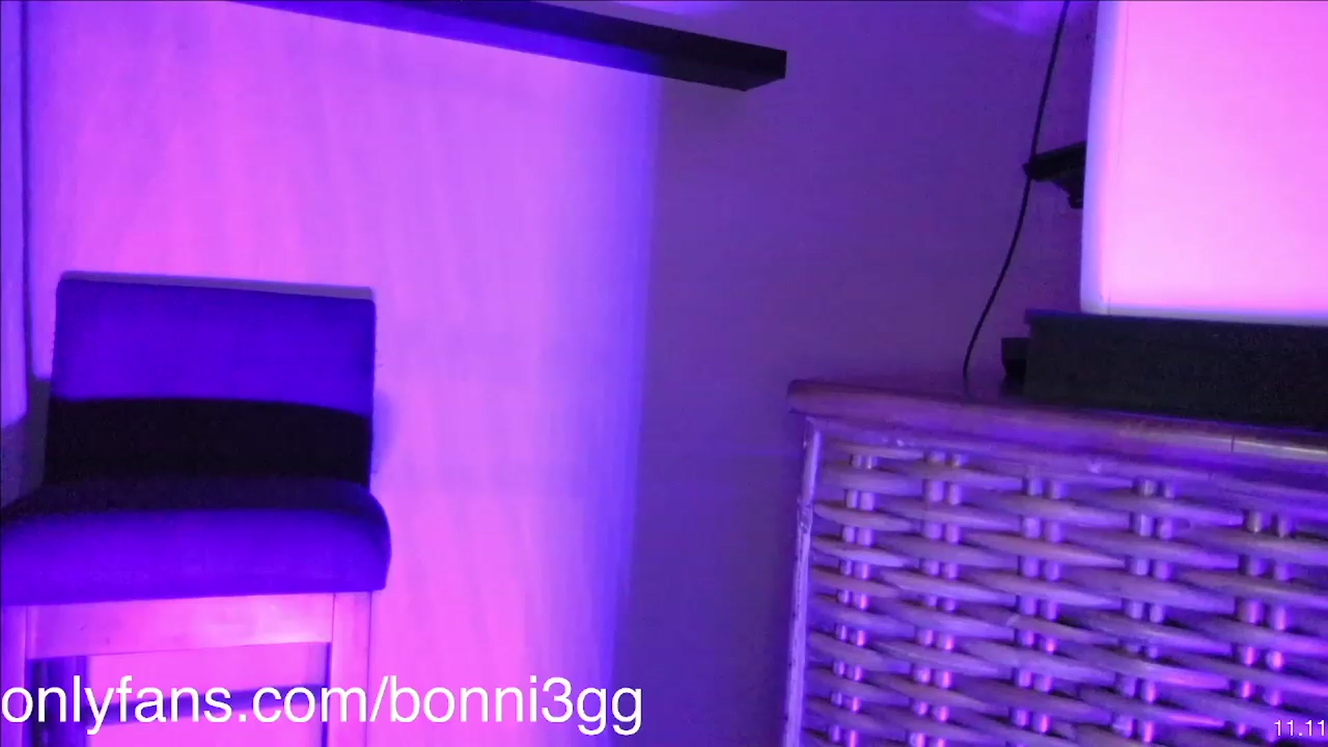 Gallery image thumbnail from Dani3La's myfreecams stream on, 11/24/2022, 06:13 image 3 of 20
