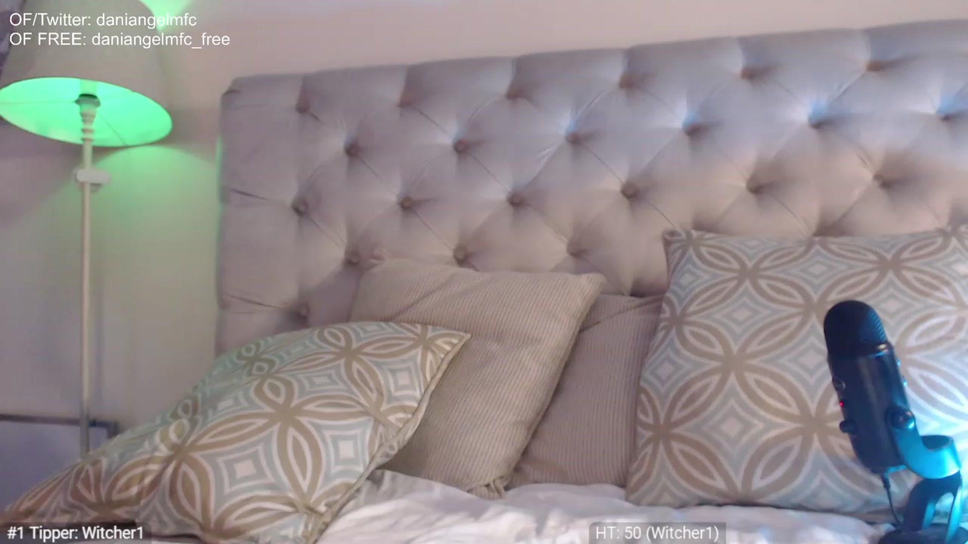 Gallery image thumbnail from DaniAngelMFC's myfreecams stream on, 12/26/2022, 21:10 image 19 of 20