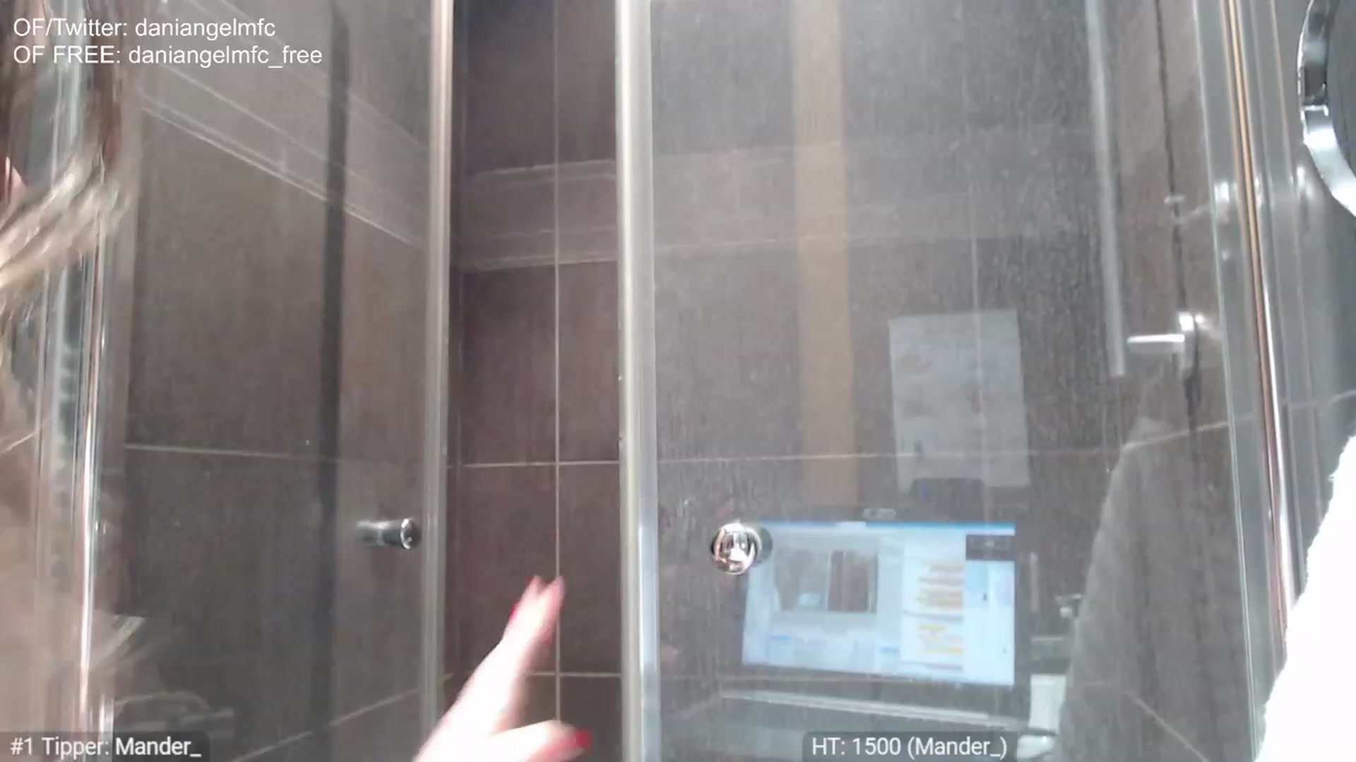 Gallery image thumbnail from DaniAngelMFC's myfreecams stream on, 12/30/2022, 23:03 image 16 of 20