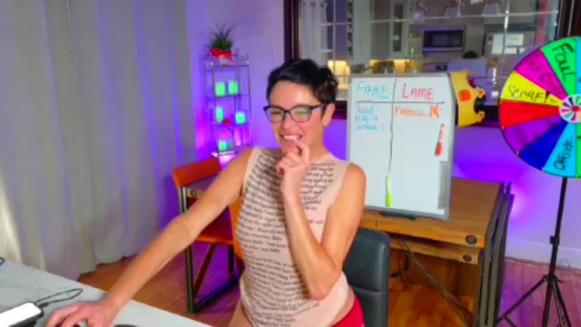 Gallery image thumbnail from DaniLuxe's myfreecams stream on, 11/04/2025, 01:51 image 20 of 20