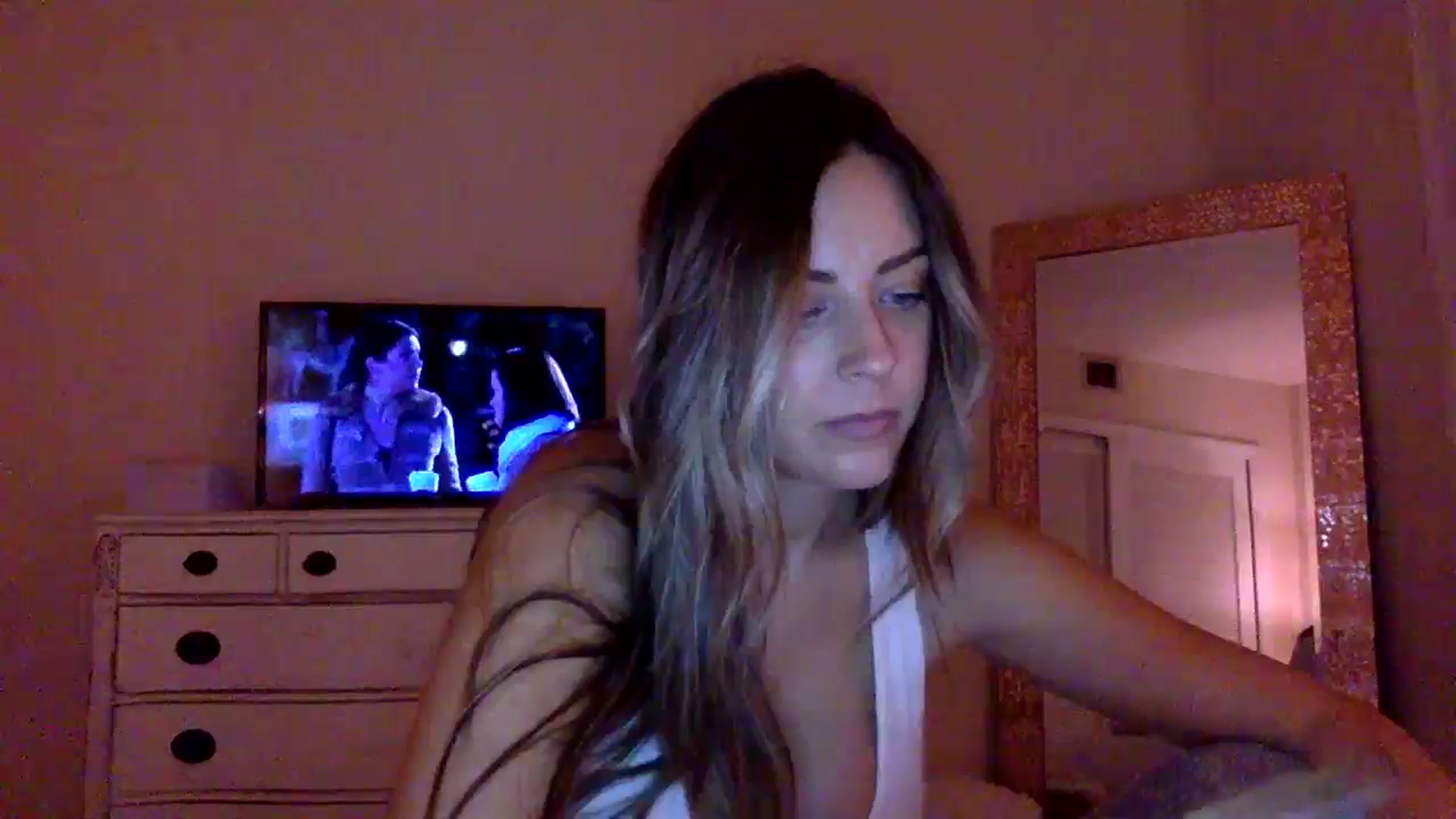 Gallery image thumbnail from DaniSendLuv's myfreecams stream on, 08/24/2024, 05:24 image 5 of 20
