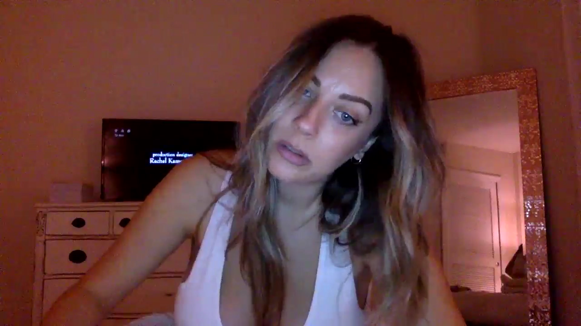 Gallery image thumbnail from DaniSendLuv's myfreecams stream on, 08/24/2024, 05:24 image 14 of 20