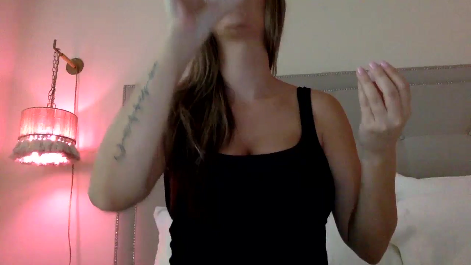 Gallery image thumbnail from DaniSendLuv's myfreecams stream on, 08/28/2024, 22:44 image 15 of 20