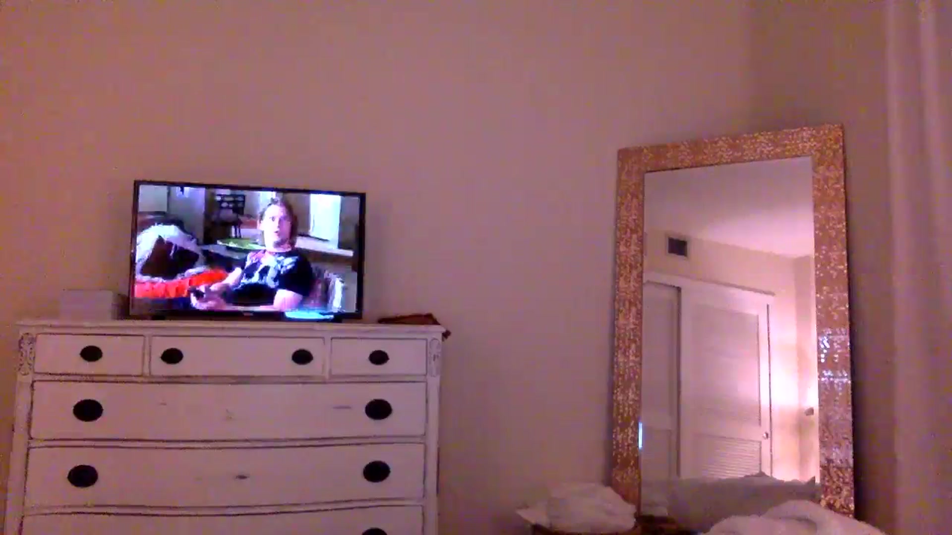Gallery image thumbnail from DaniSendLuv's myfreecams stream on, 08/29/2024, 02:20 image 10 of 20