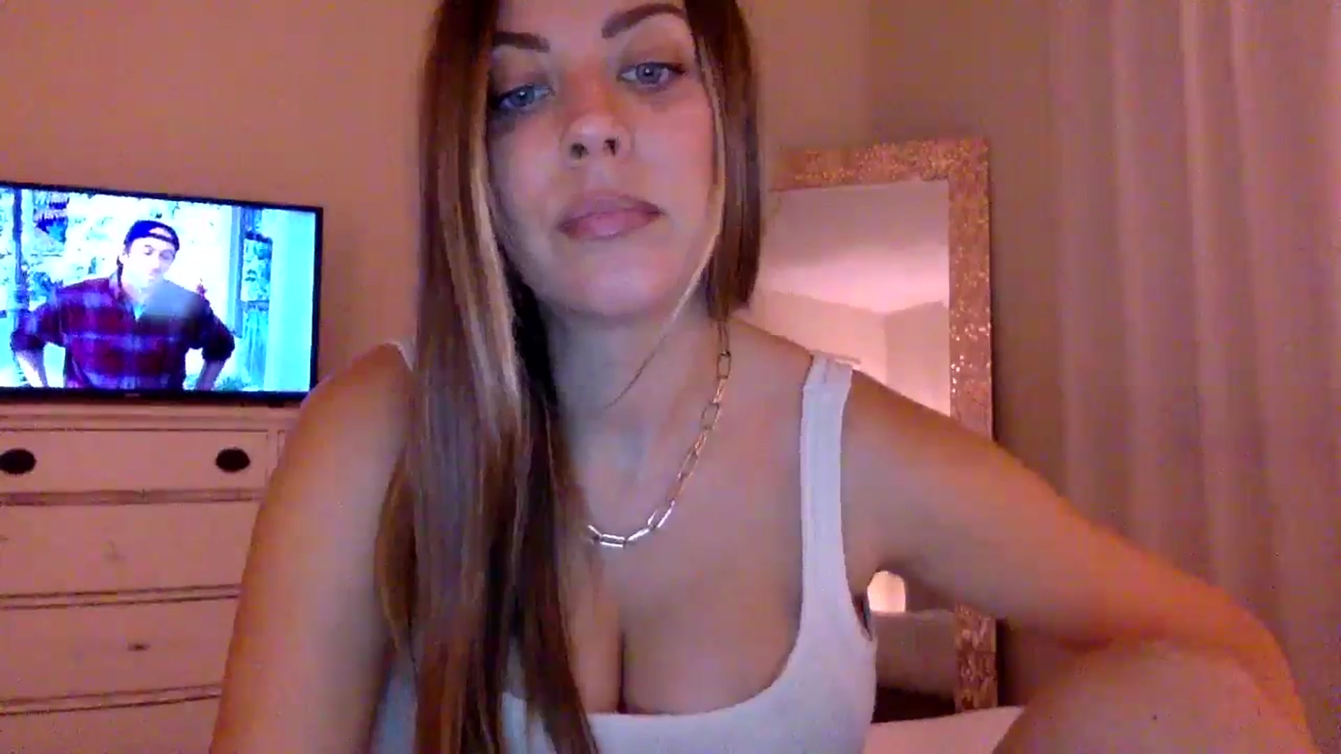 Gallery image thumbnail from DaniSendLuv's myfreecams stream on, 08/30/2024, 03:28 image 13 of 20