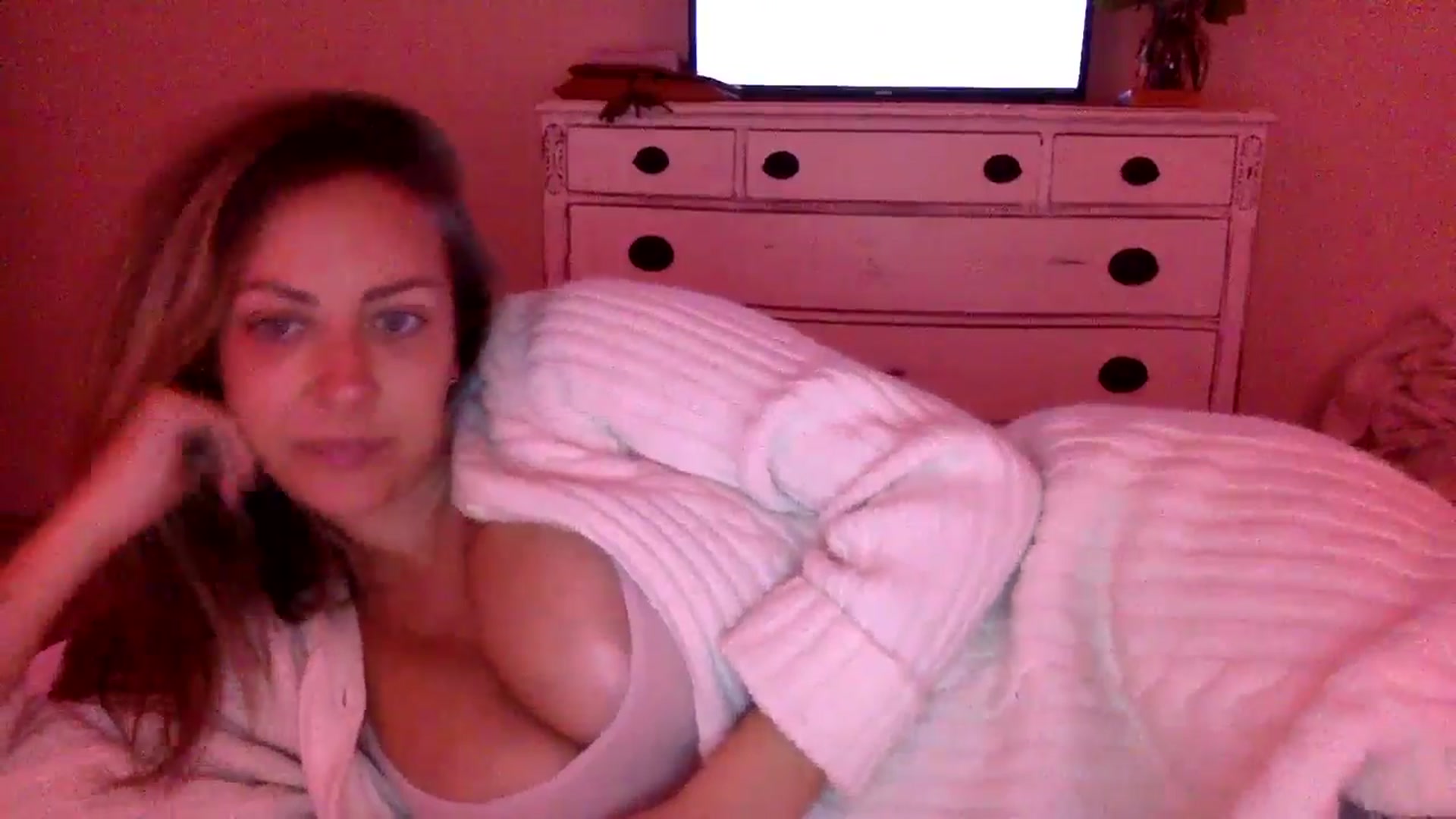 Gallery image thumbnail from DaniSendLuv's myfreecams stream on, 09/01/2024, 03:49 image 11 of 20