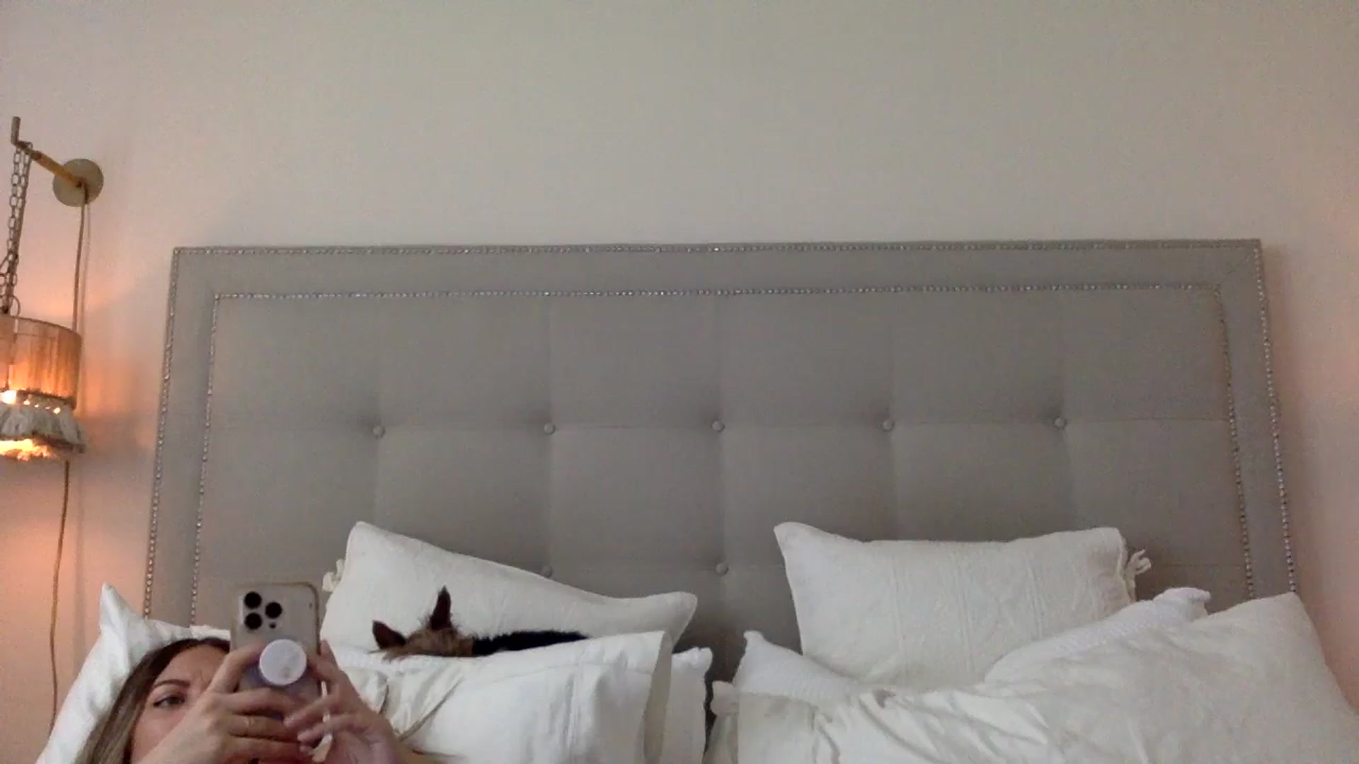 Gallery image thumbnail from DaniSendLuv's myfreecams stream on, 09/24/2024, 19:05 image 16 of 20