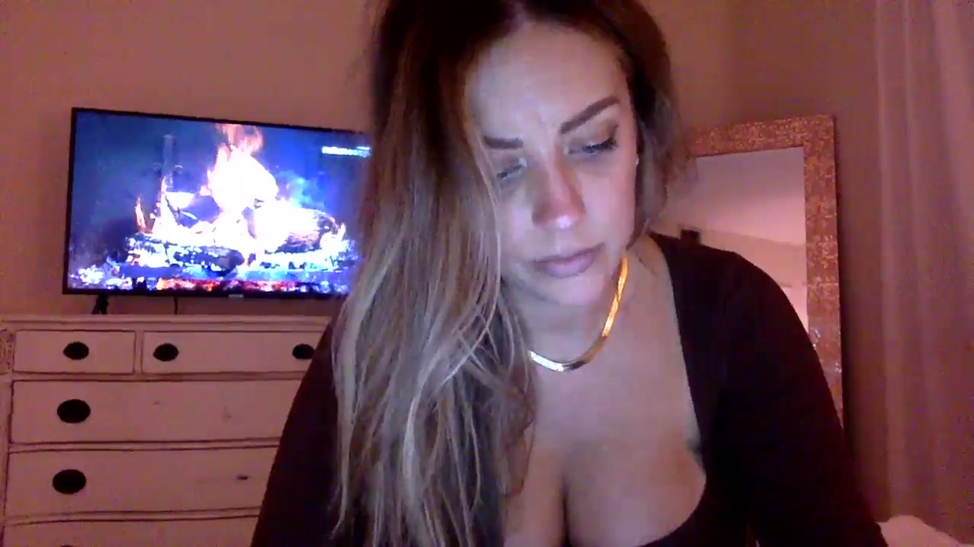 Gallery image thumbnail from DaniSendLuv's myfreecams stream on, 11/06/2024, 01:43 image 20 of 20