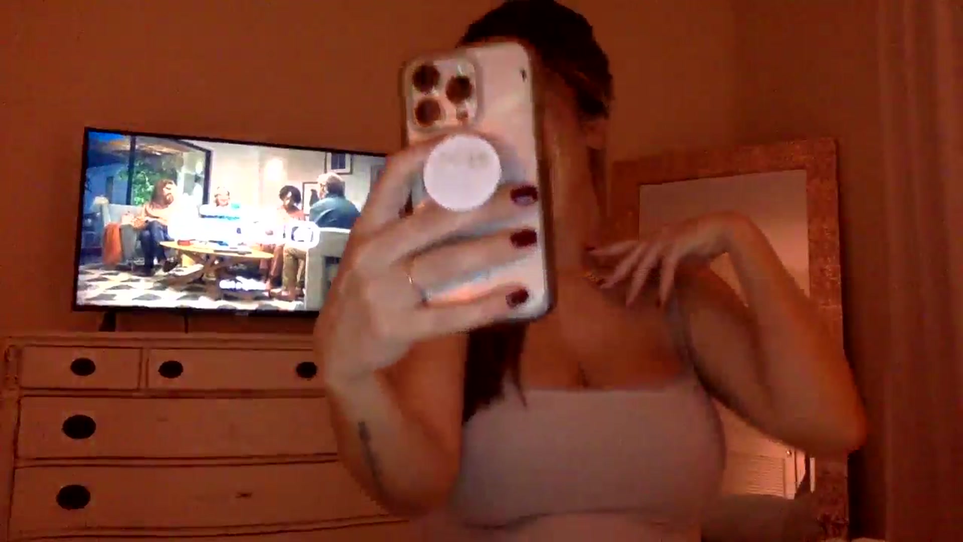 Gallery image thumbnail from DaniSendLuv's myfreecams stream on, 11/24/2024, 02:01 image 3 of 20