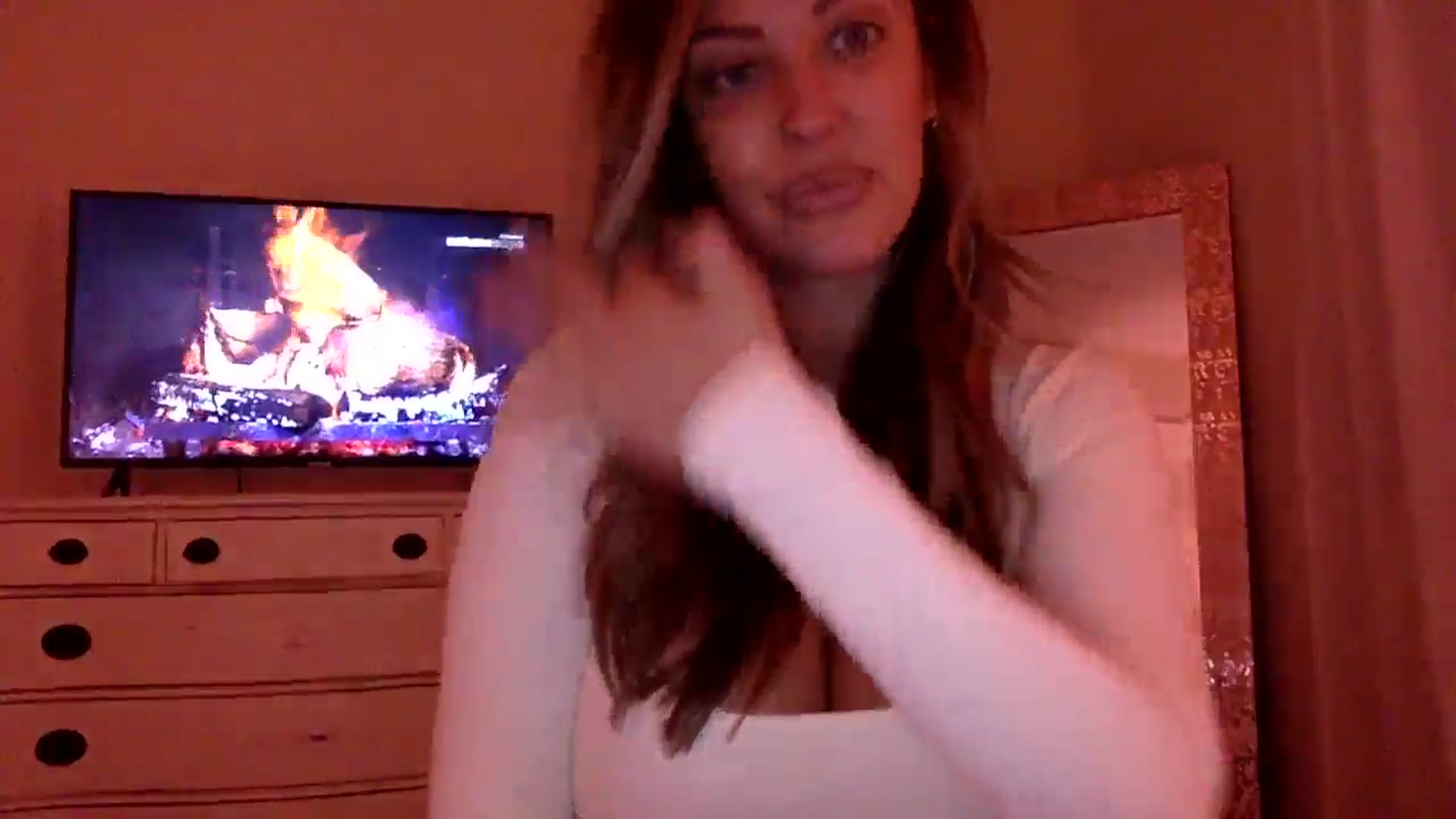 Gallery image thumbnail from DaniSendLuv's myfreecams stream on, 11/26/2024, 01:27 image 12 of 20