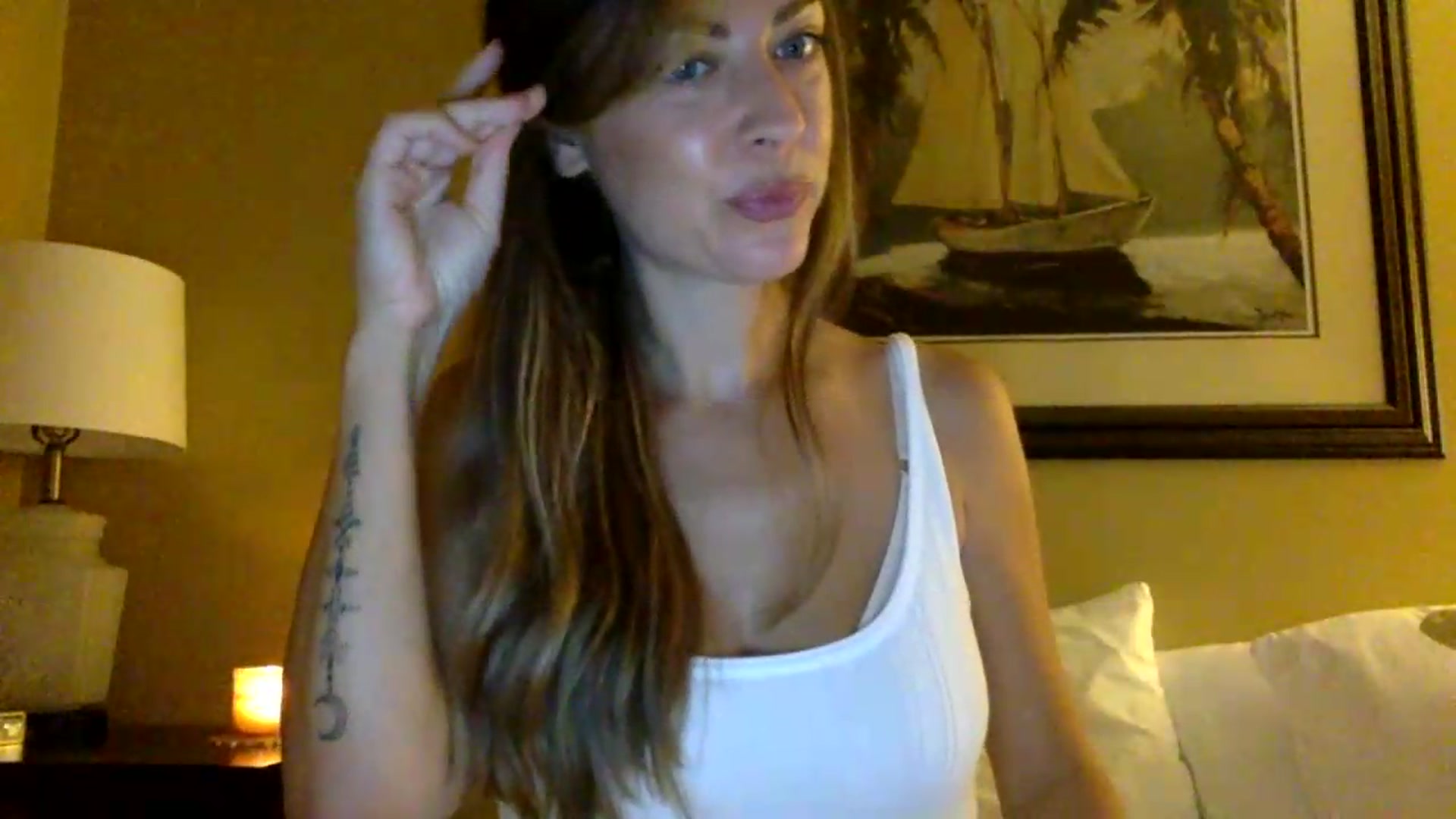 Gallery image thumbnail from DaniSendLuv's myfreecams stream on, 08/27/2026, 01:59 image 19 of 20