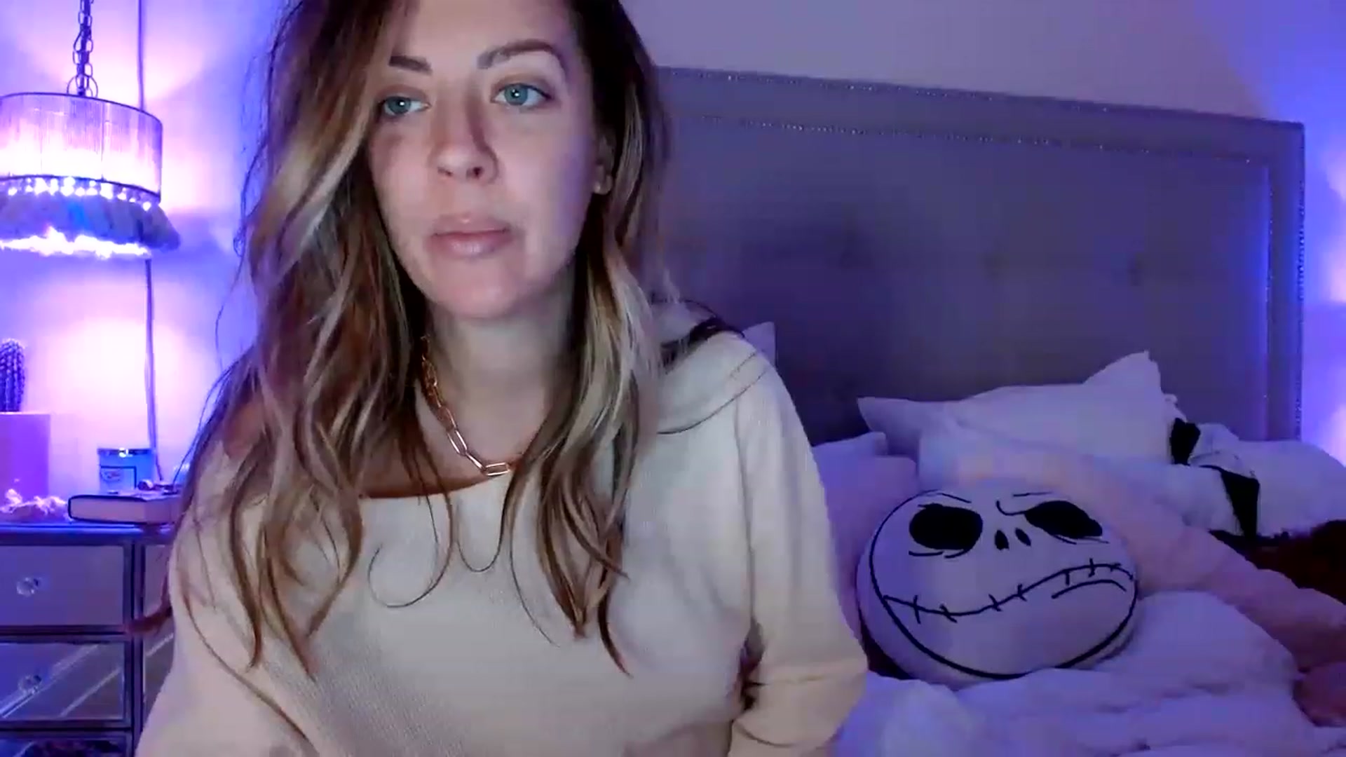 Gallery image thumbnail from DaniSendNudes's myfreecams stream on, 12/04/2022, 07:11 image 18 of 20
