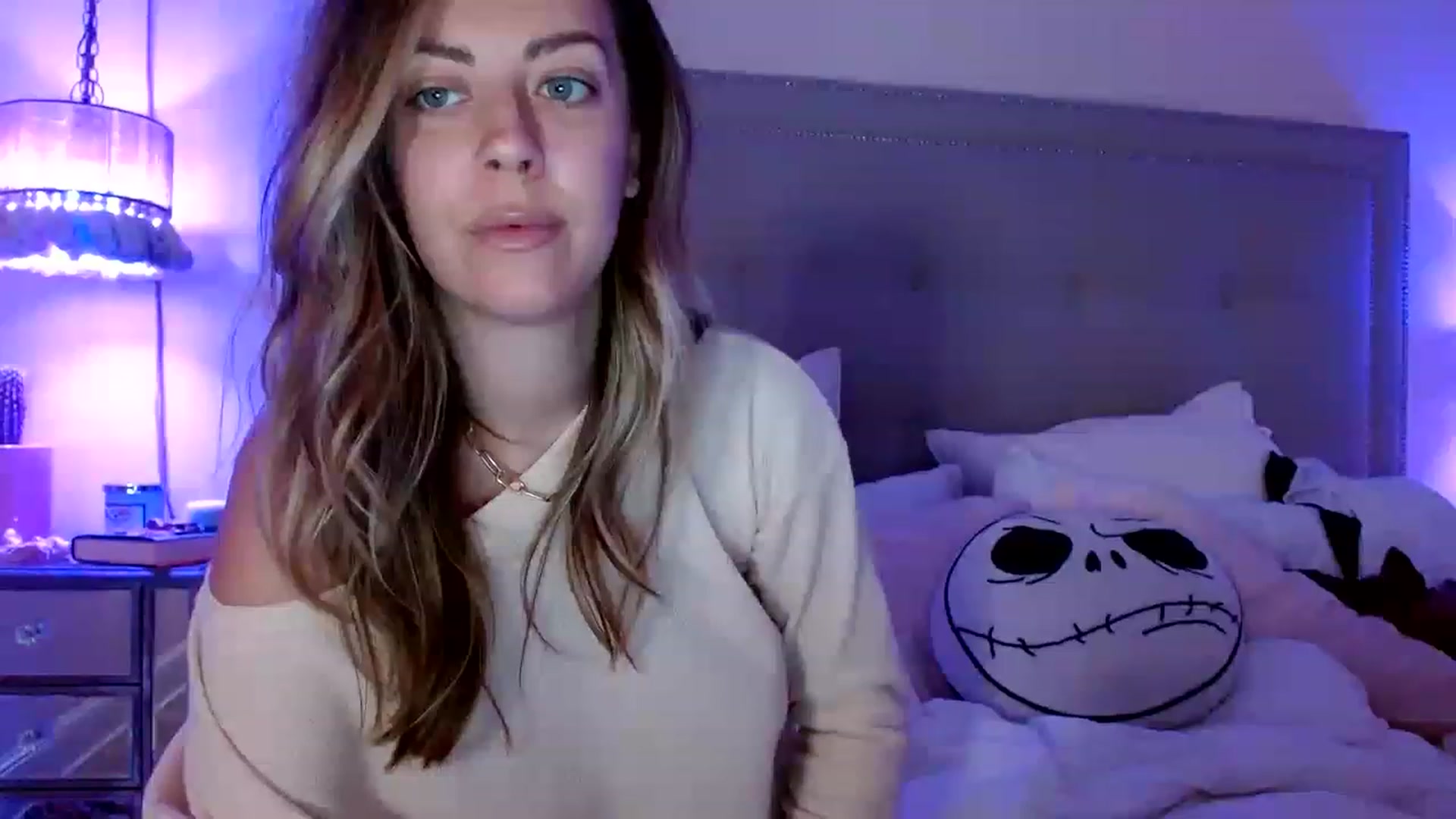 Gallery image thumbnail from DaniSendNudes's myfreecams stream on, 12/04/2022, 07:11 image 17 of 20