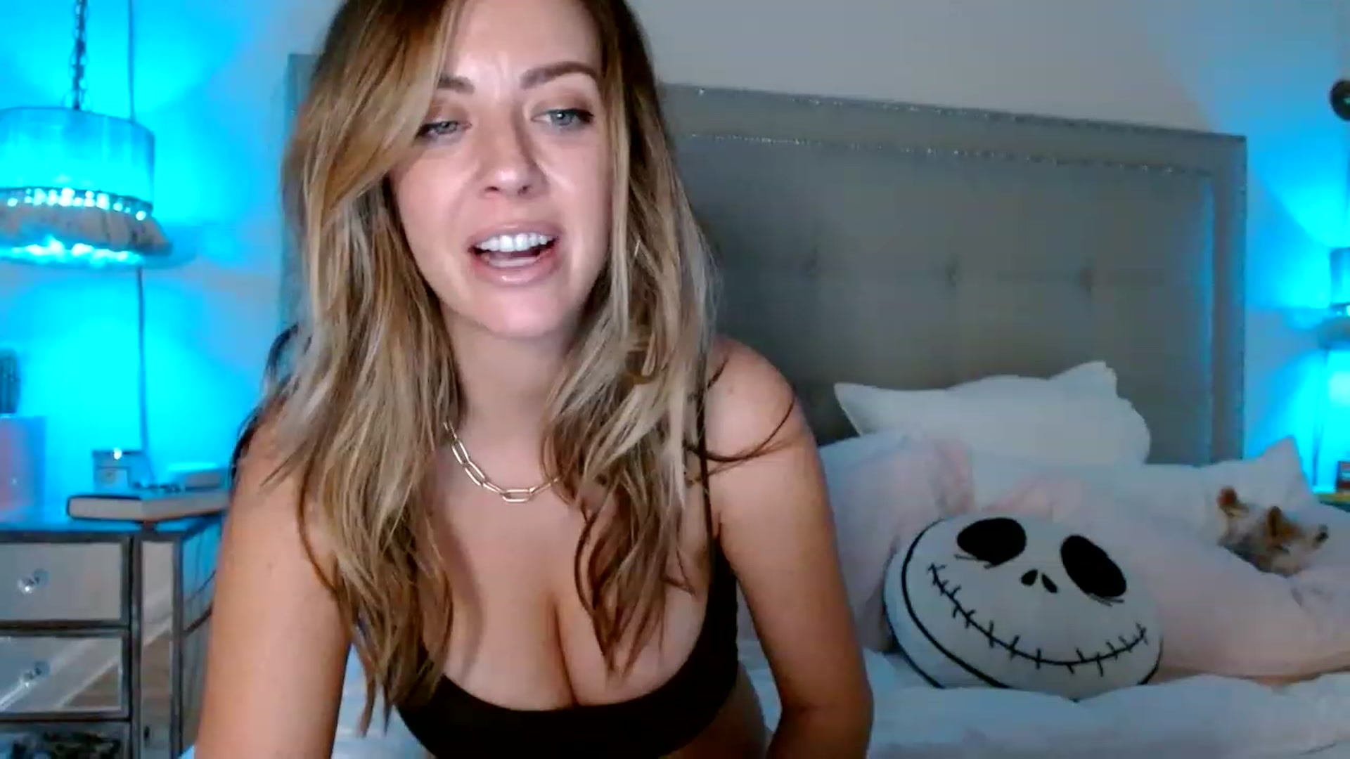 Gallery image thumbnail from DaniSendNudes's myfreecams stream on, 12/06/2022, 06:39 image 20 of 20