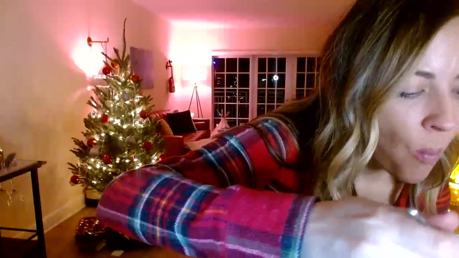 Gallery image thumbnail from DaniSendNudes's myfreecams stream on, 12/09/2022, 07:09 image 19 of 20